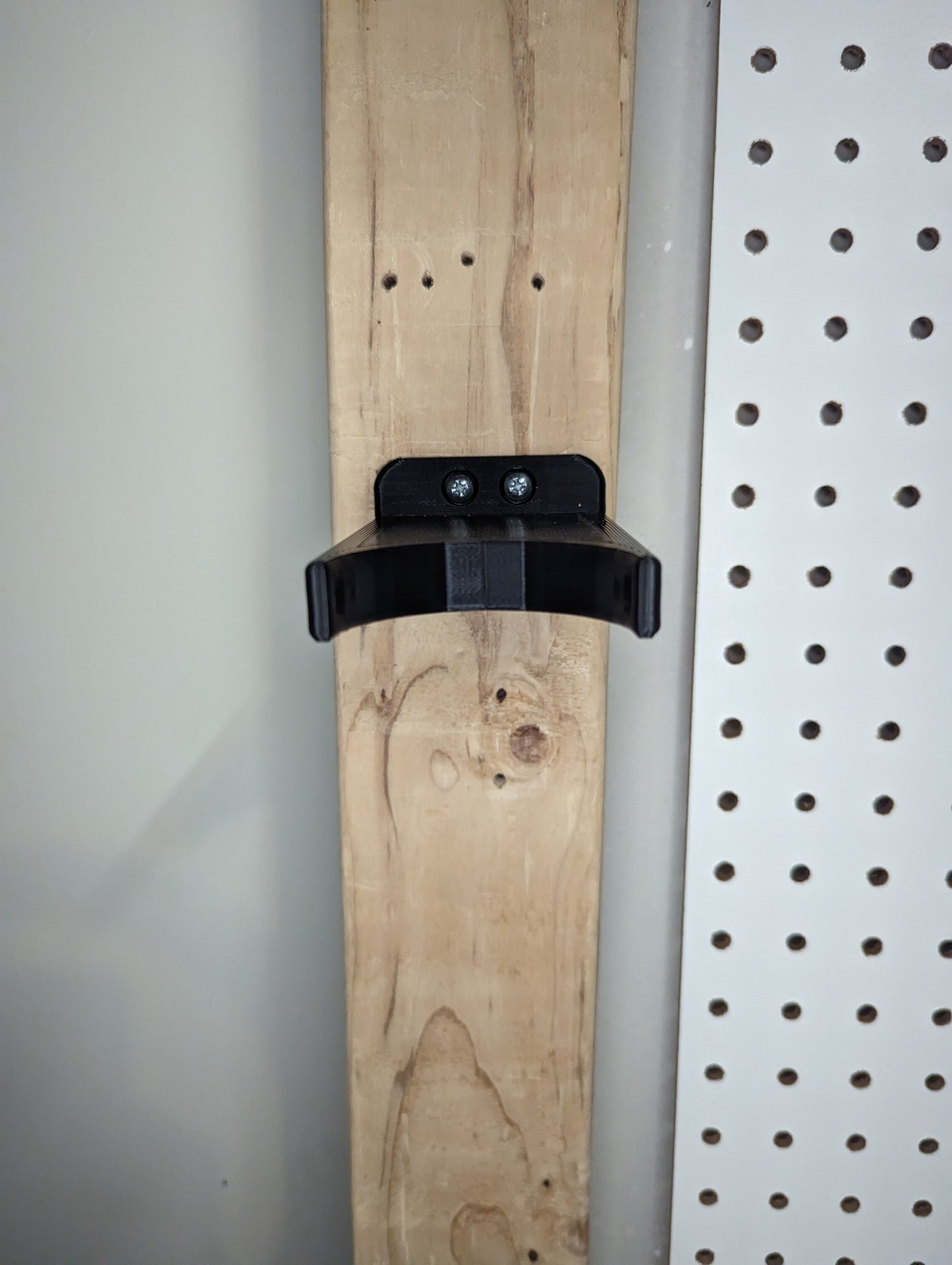 Universal Inline Vertical Rest - Wall | Rifle Holder Storage Rack