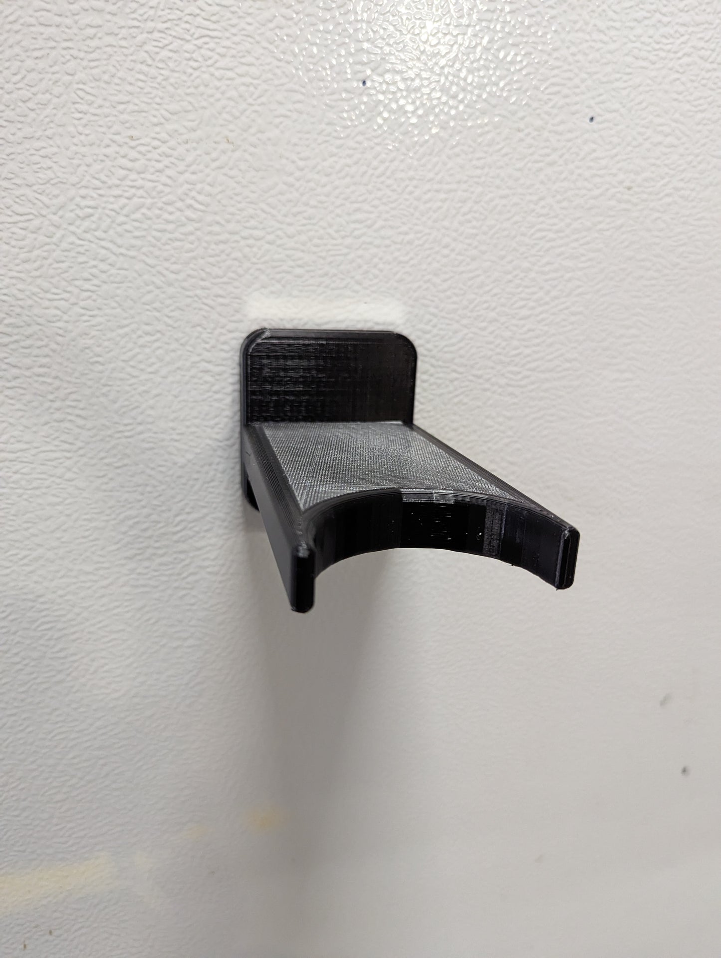 Universal Inline Vertical Rest - Magnetic | Rifle Holder Storage Rack