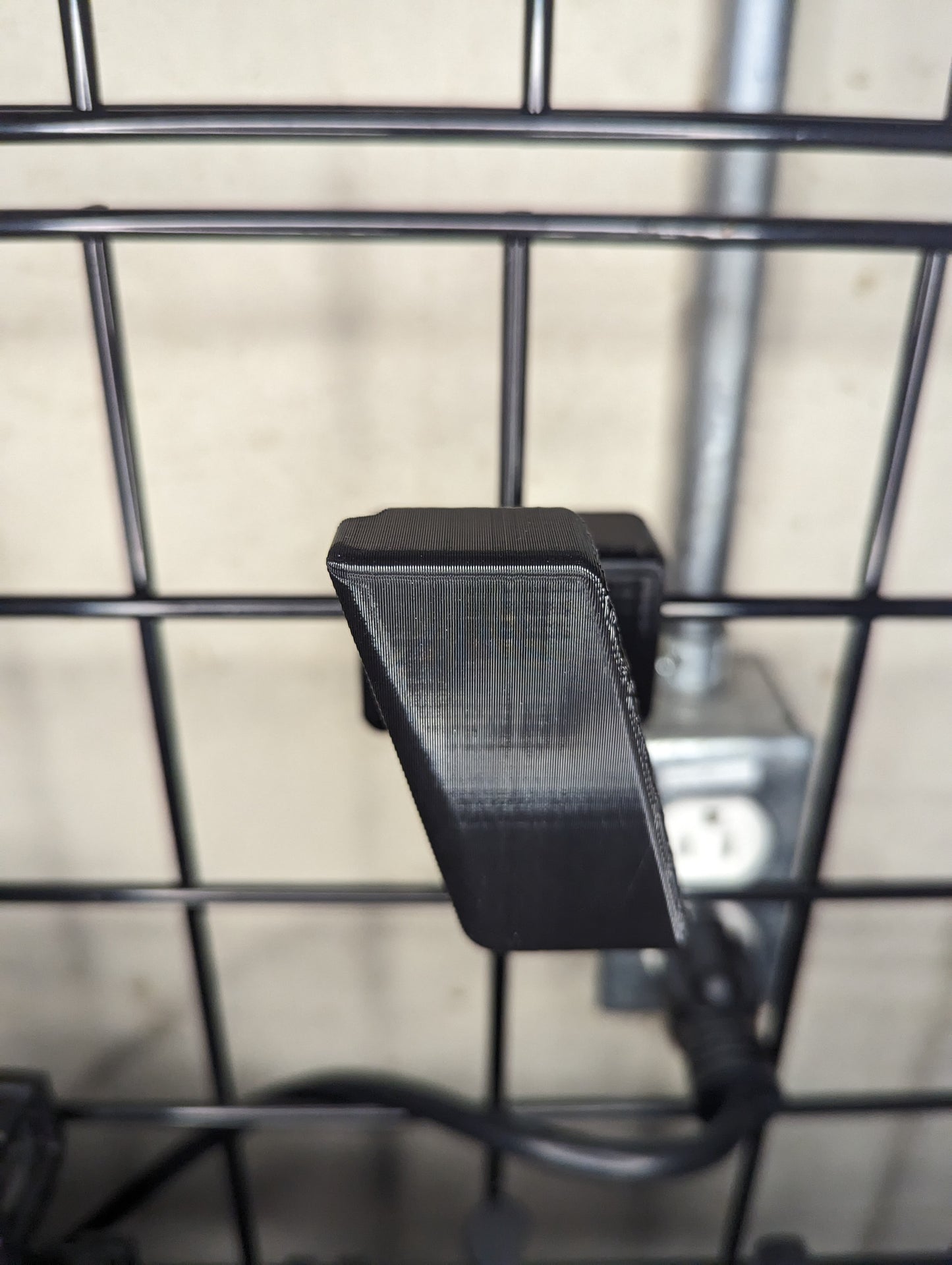 Magwell Mount for Glock 9mm/40/357 - Gridwall | Handgun Holder Storage Rack