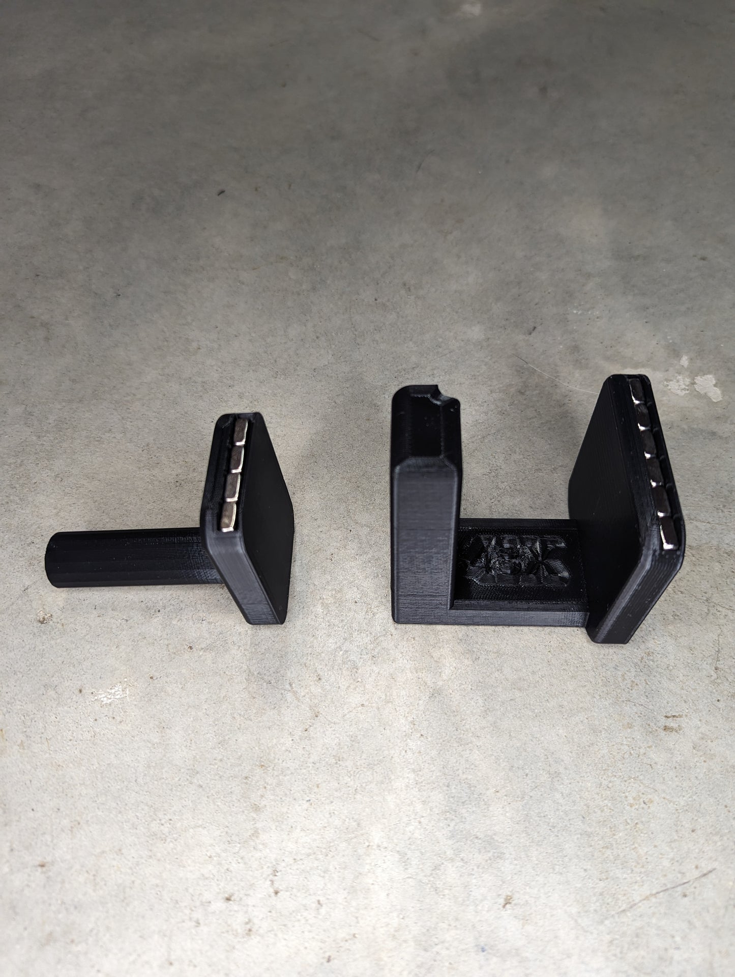 Magwell Mount for Glock 43X / 48 - Magnet | Handgun Holder Storage Rack