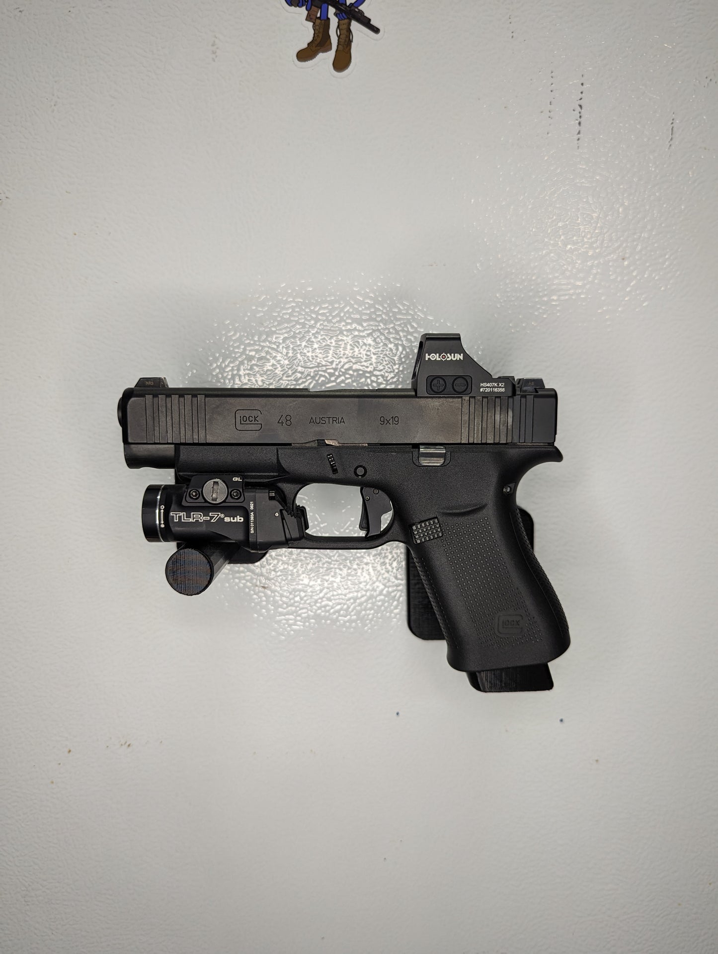 Magwell Mount for Glock 43X / 48 - Magnet | Handgun Holder Storage Rack