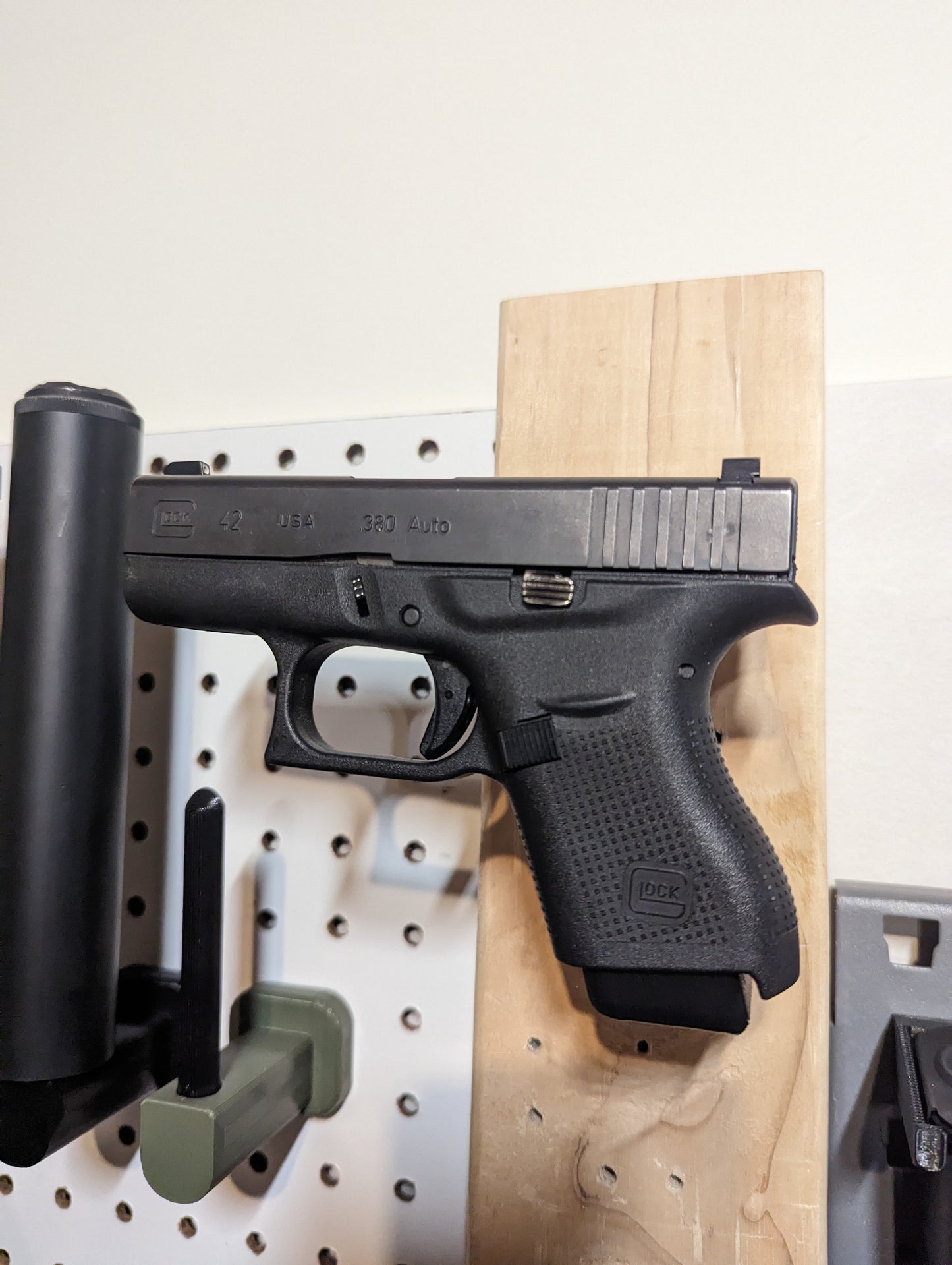 Magwell Mount for Glock 42 - Wall | Handgun Holder Storage Rack