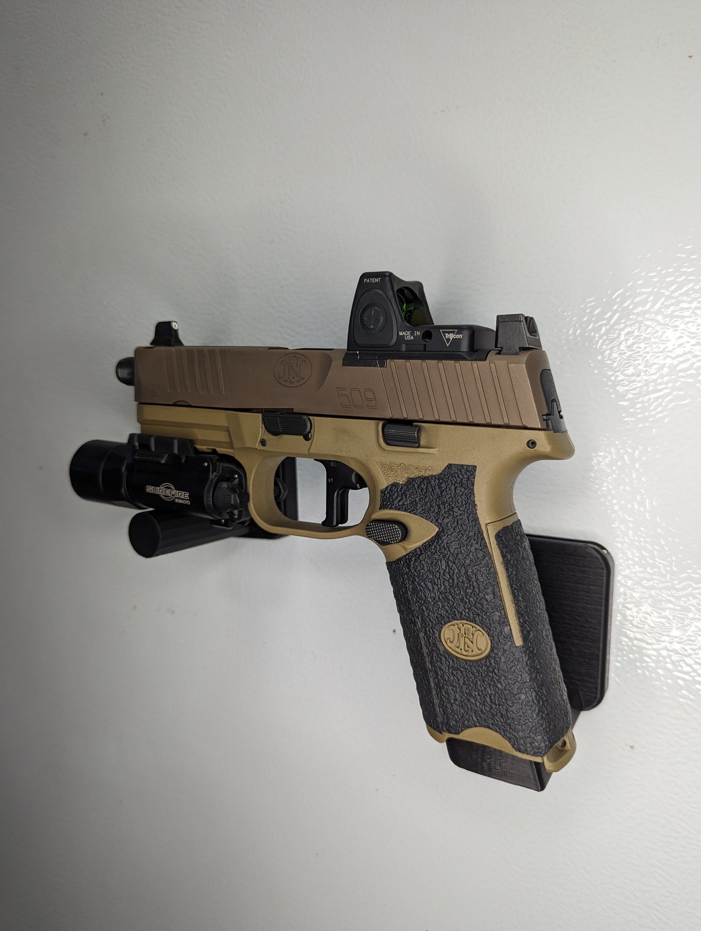 Magwell Mount for FN 509 Series - Magnet | Handgun Holder Storage Rack