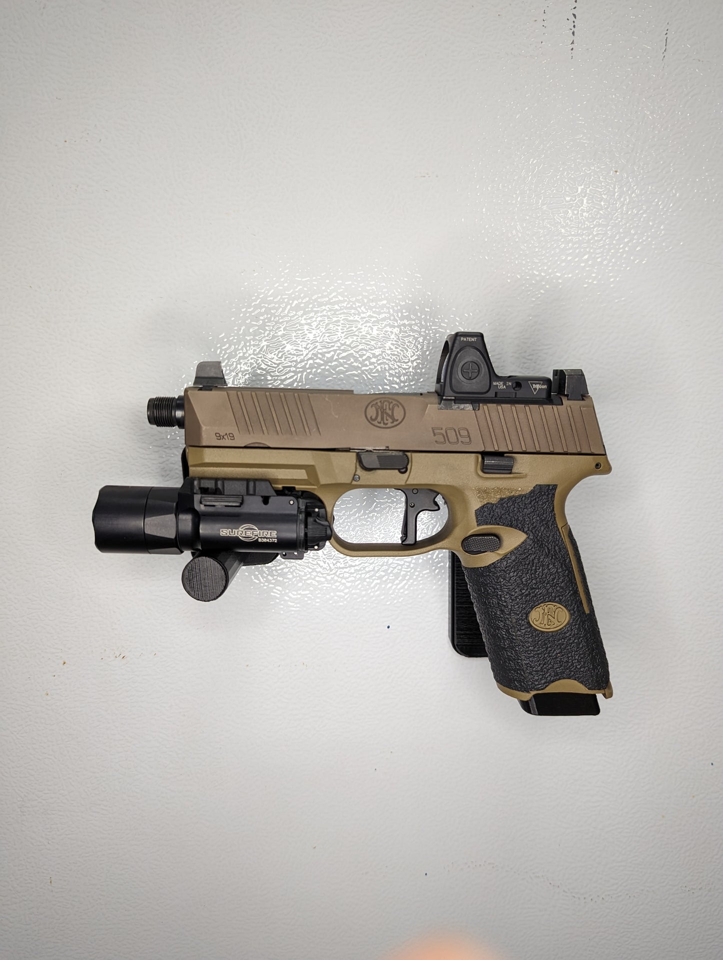 Magwell Mount for FN 509 Series - Magnet | Handgun Holder Storage Rack