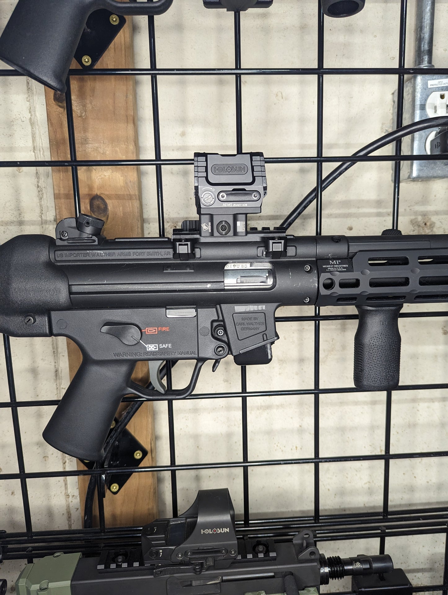 Magwell Mount for HK and GSG MP5 22 - Gridwall | Rifle Holder Storage Rack