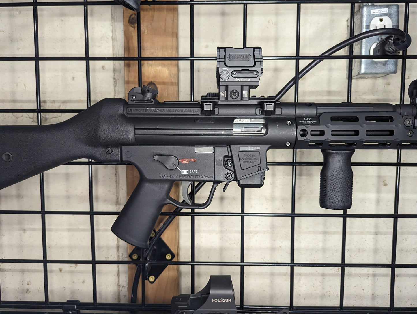 Magwell Mount for HK and GSG MP5 22 - Gridwall | Rifle Holder Storage Rack