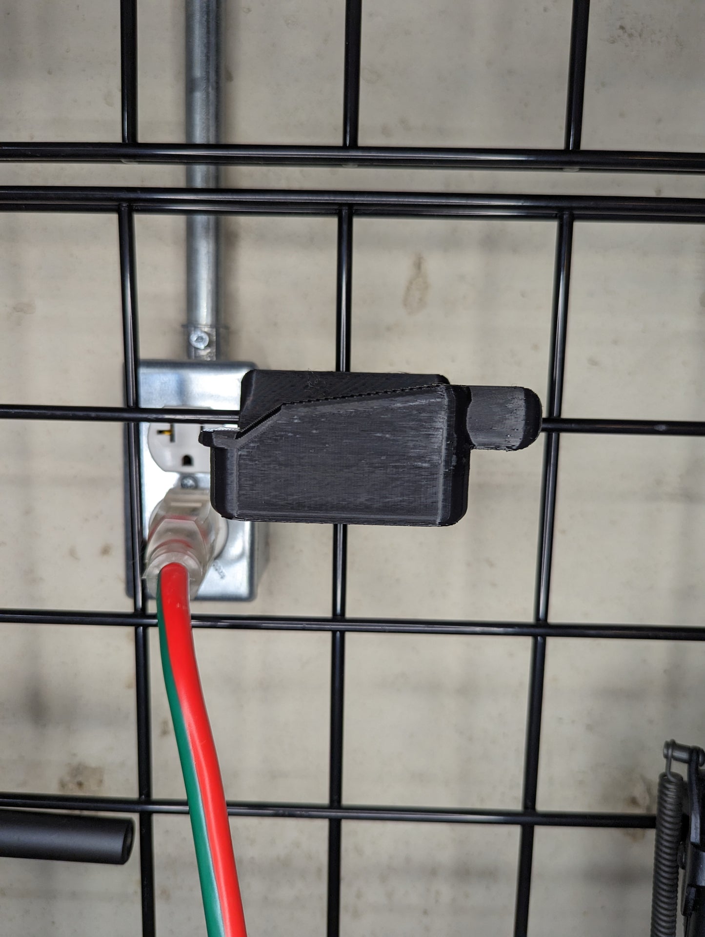 Magwell Mount for Remington 870 - Gridwall | Shotgun Holder Storage Rack