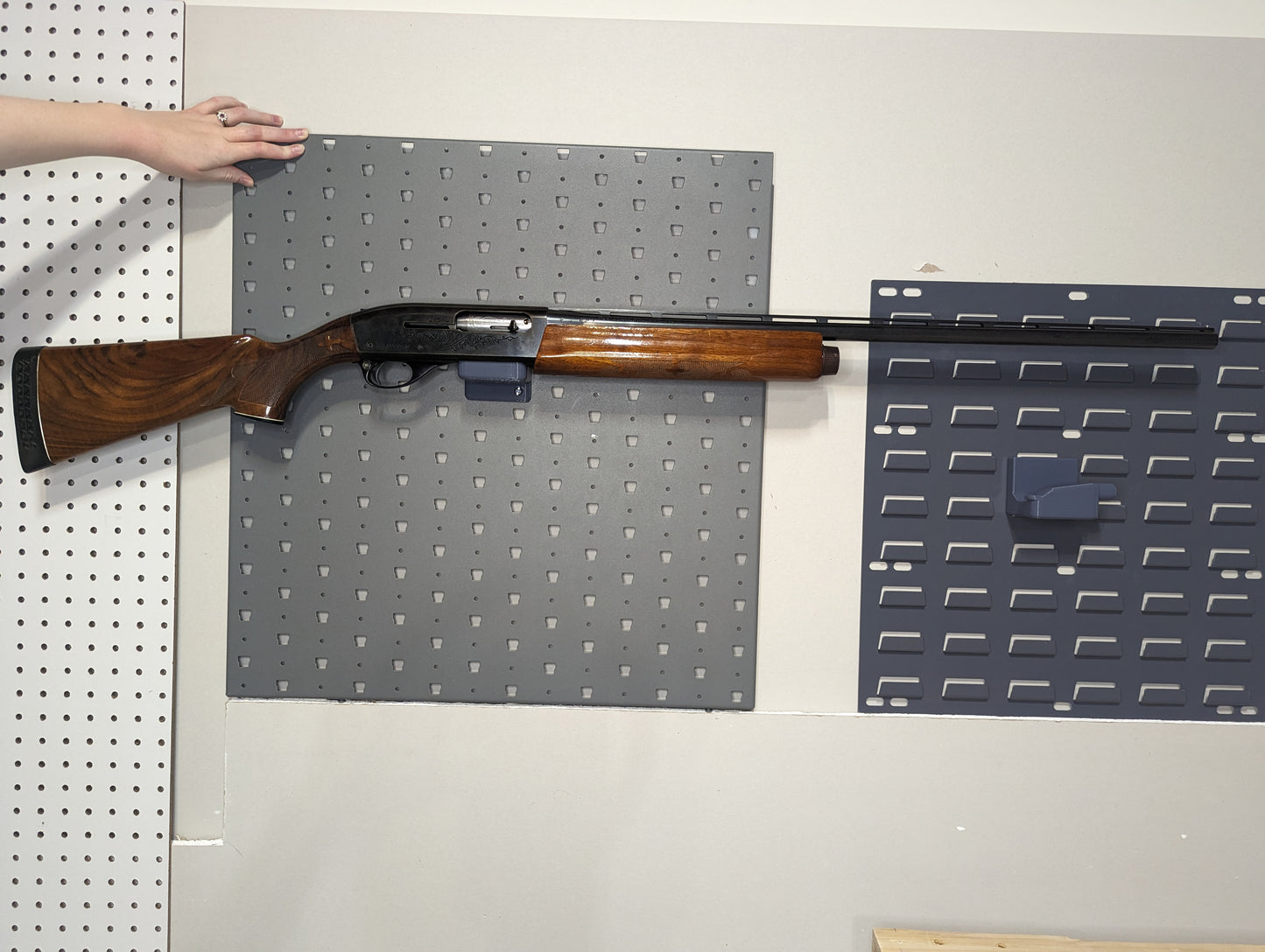 Magwell Mount for Remington 1100 - GallowTech | Shotgun Holder Storage Rack