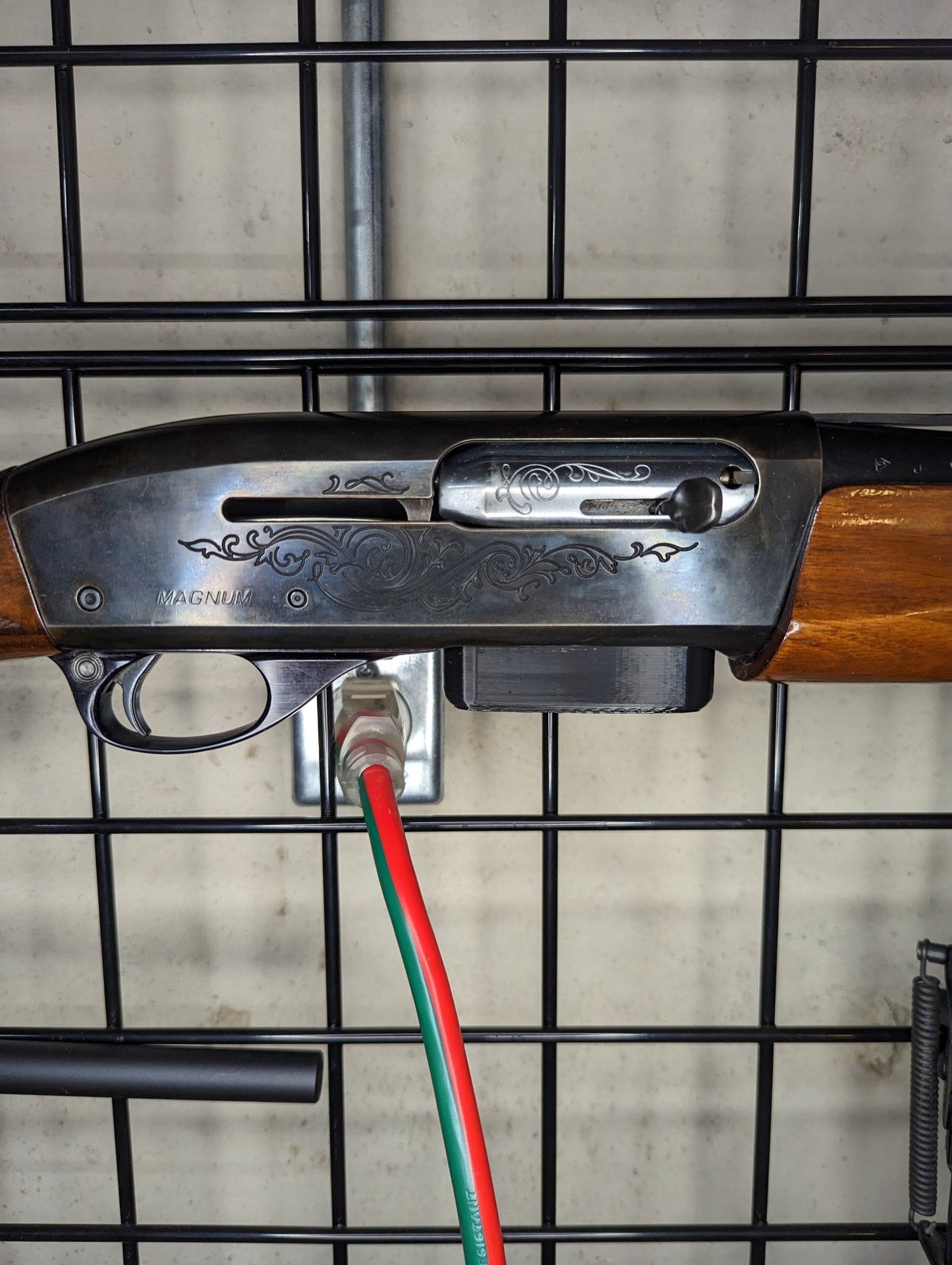 Magwell Mount for Remington 1100 - Gridwall | Shotgun Holder Storage Rack