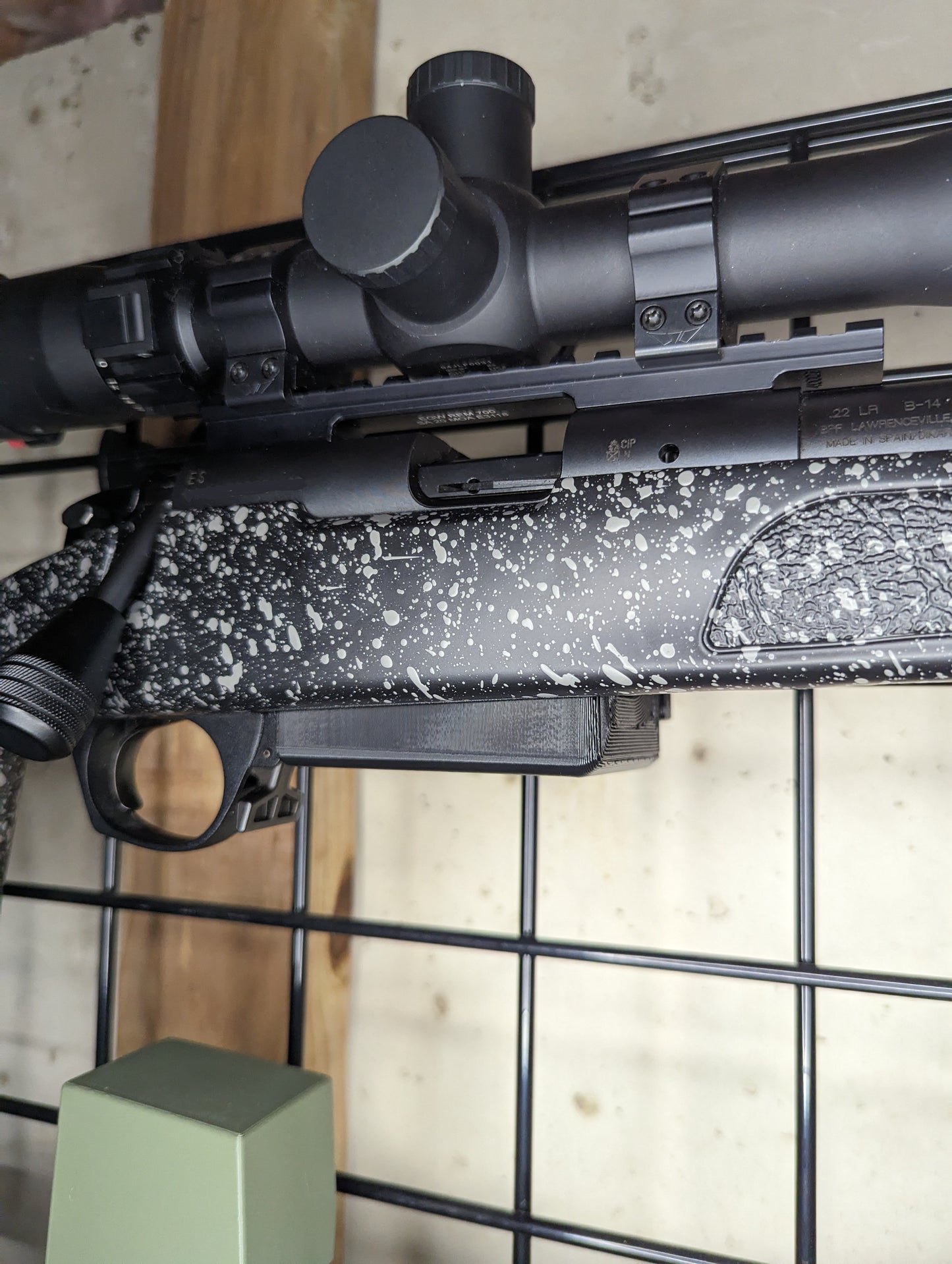 Magwell Mount for Bergara B14R - Gridwall | Rifle Holder Storage Rack