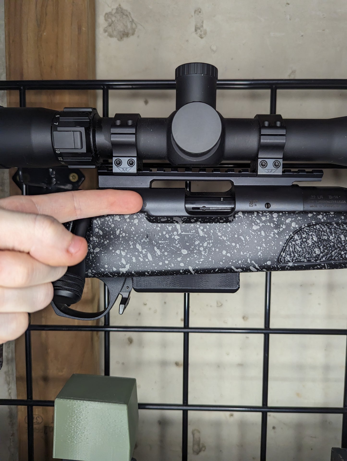Magwell Mount for Bergara B14R - Gridwall | Rifle Holder Storage Rack