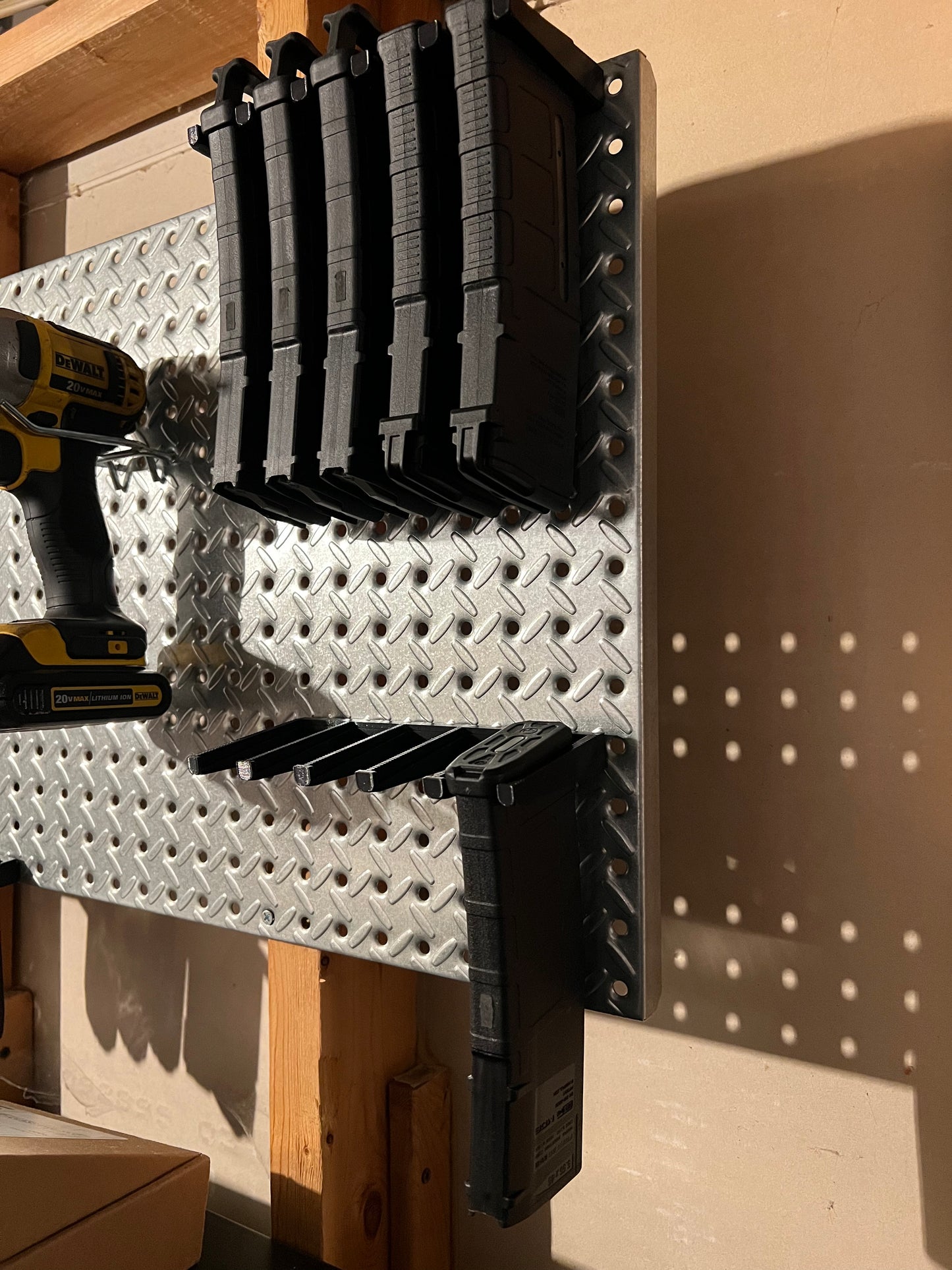 Mount for AR 15 Pmag / TMAG Mags - Pegboard / IKEA Skadis / Wall Control / Vaultek | Magazine Holder Storage Rack