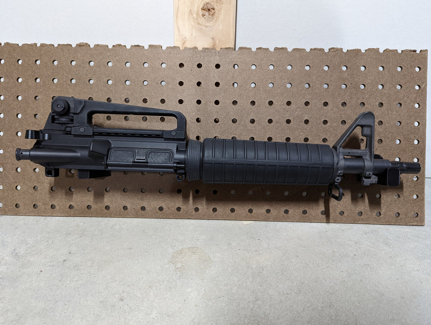 AR 15 Upper Receiver Mount - Pegboard / IKEA Skadis / Wall Control / Vaultek | Rifle Holder Storage Rack