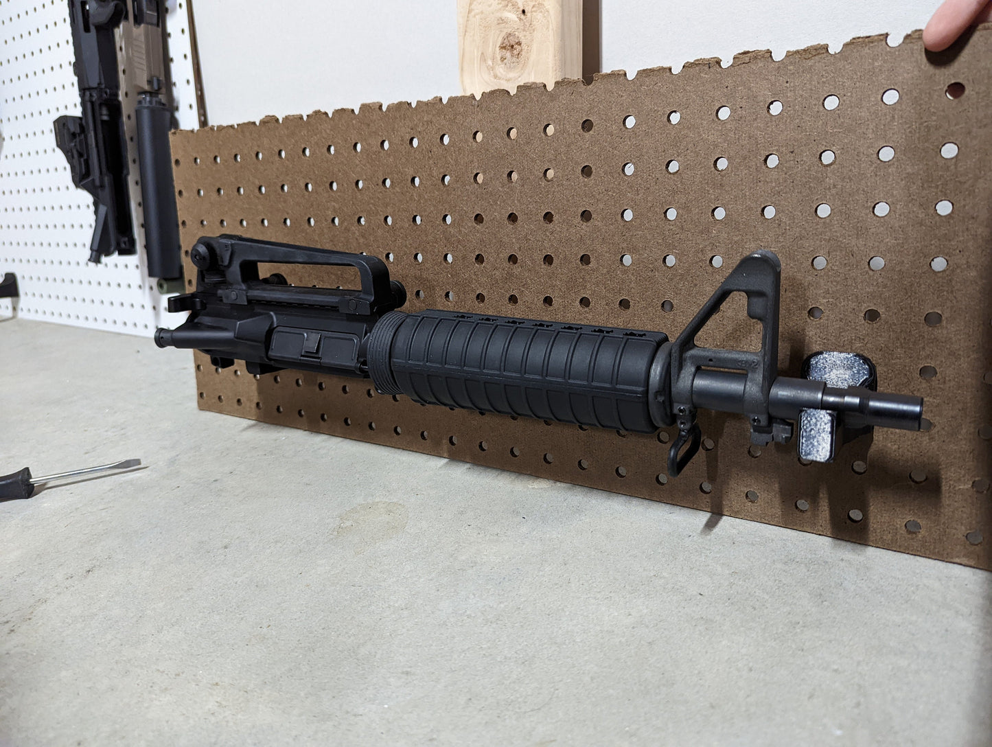 AR 15 Upper Receiver Mount - Pegboard / IKEA Skadis / Wall Control / Vaultek | Rifle Holder Storage Rack
