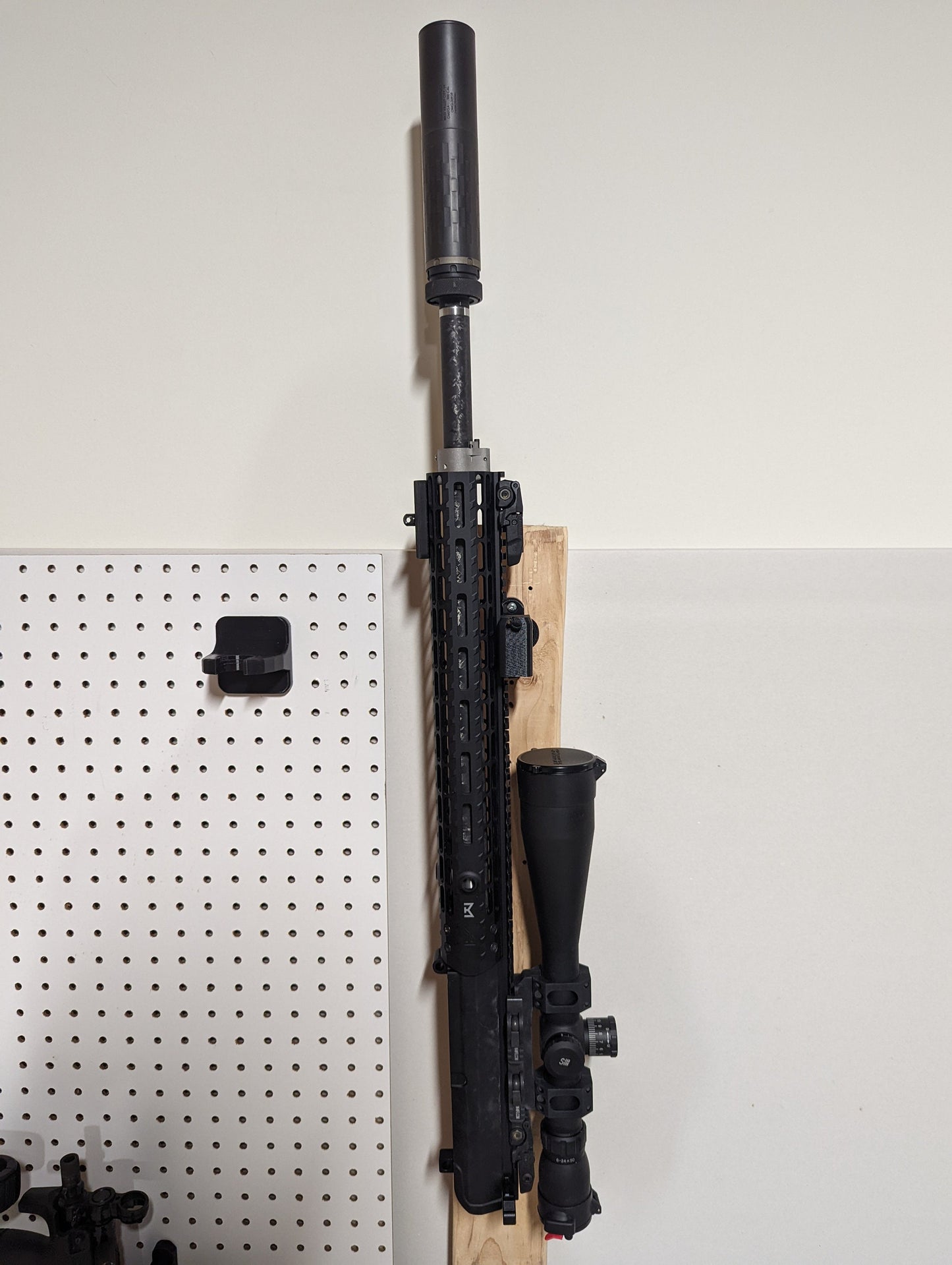 Picatinny Rail Gun Mount - Wall | Rifle Holder Storage Rack