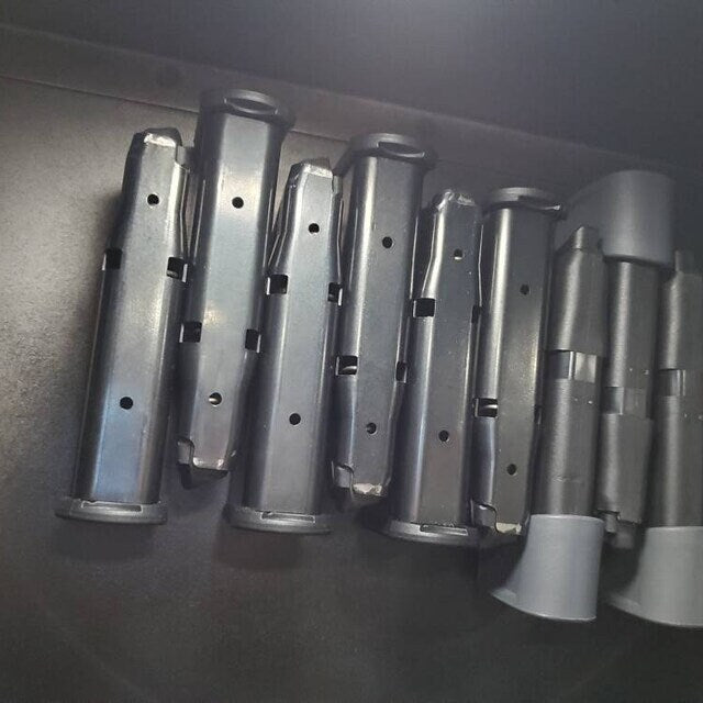Magnetic Universal Mag Mount - Magnetic | Magazine Holder Storage Rack