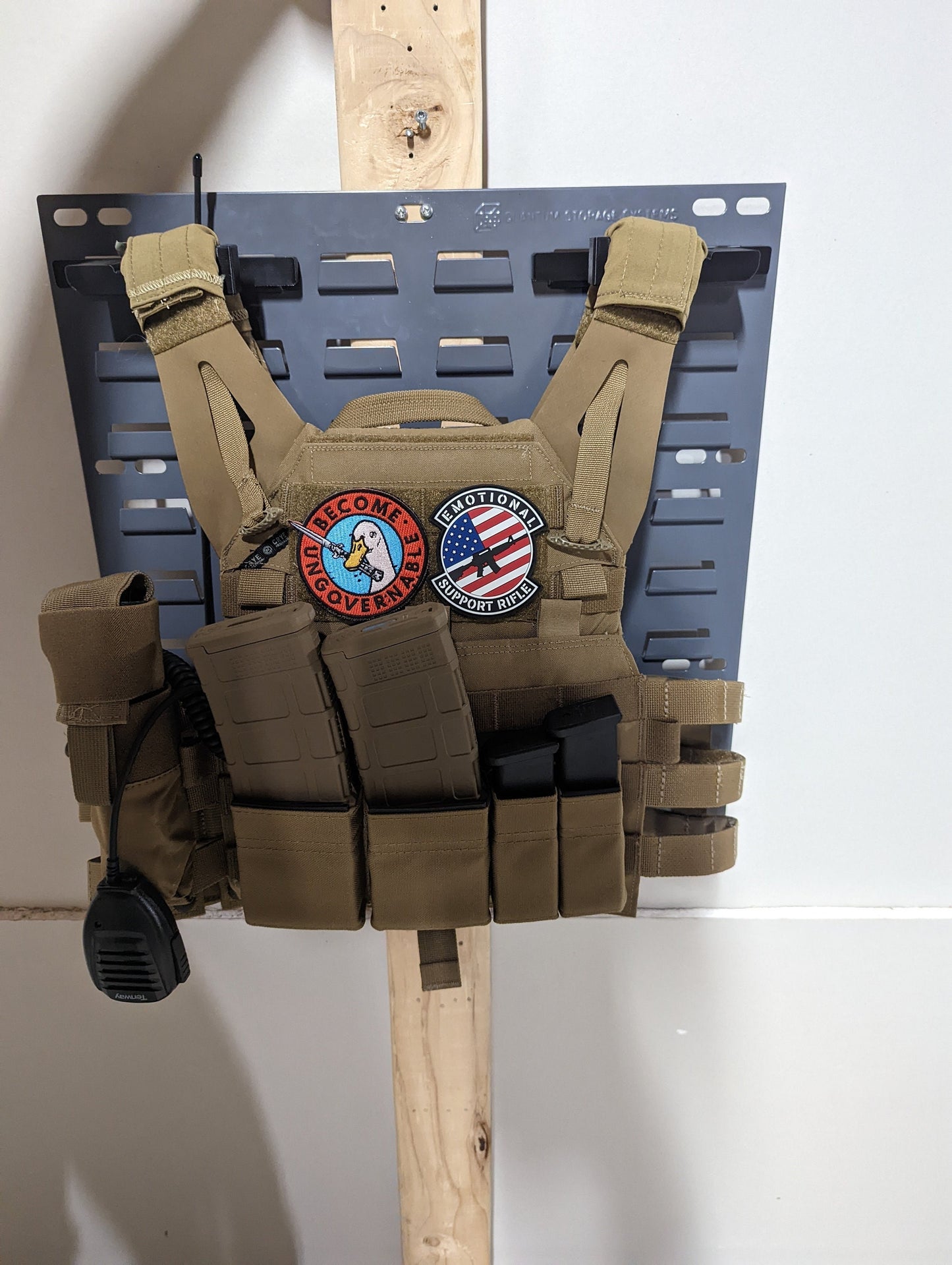 Plate Carrier / Body Armor Mount - SecureIt / Akro-Mils | Gear Holder Storage Rack