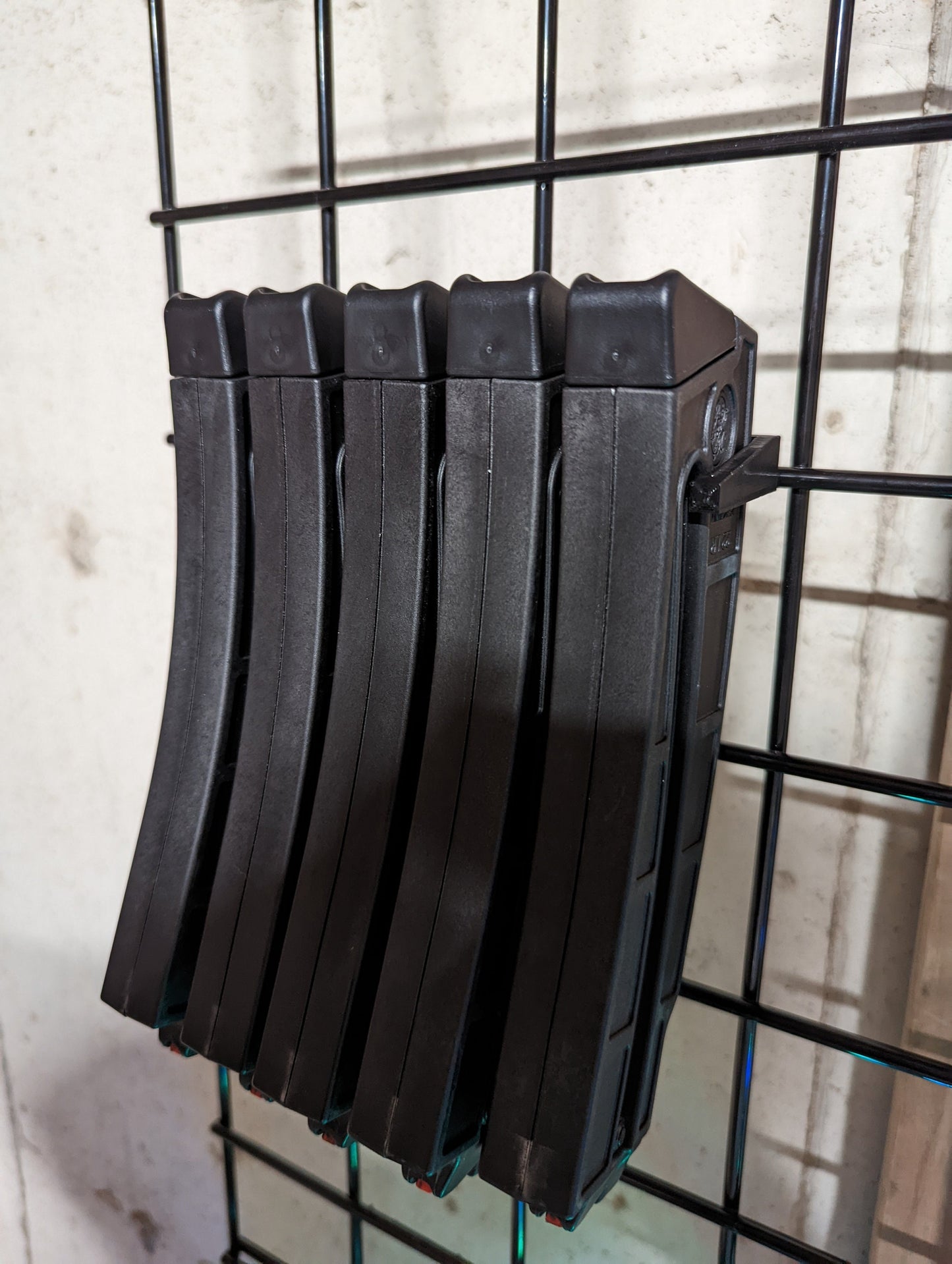 Mount for S&W M&P 15-22 Mags - Gridwall | Magazine Holder Storage Rack