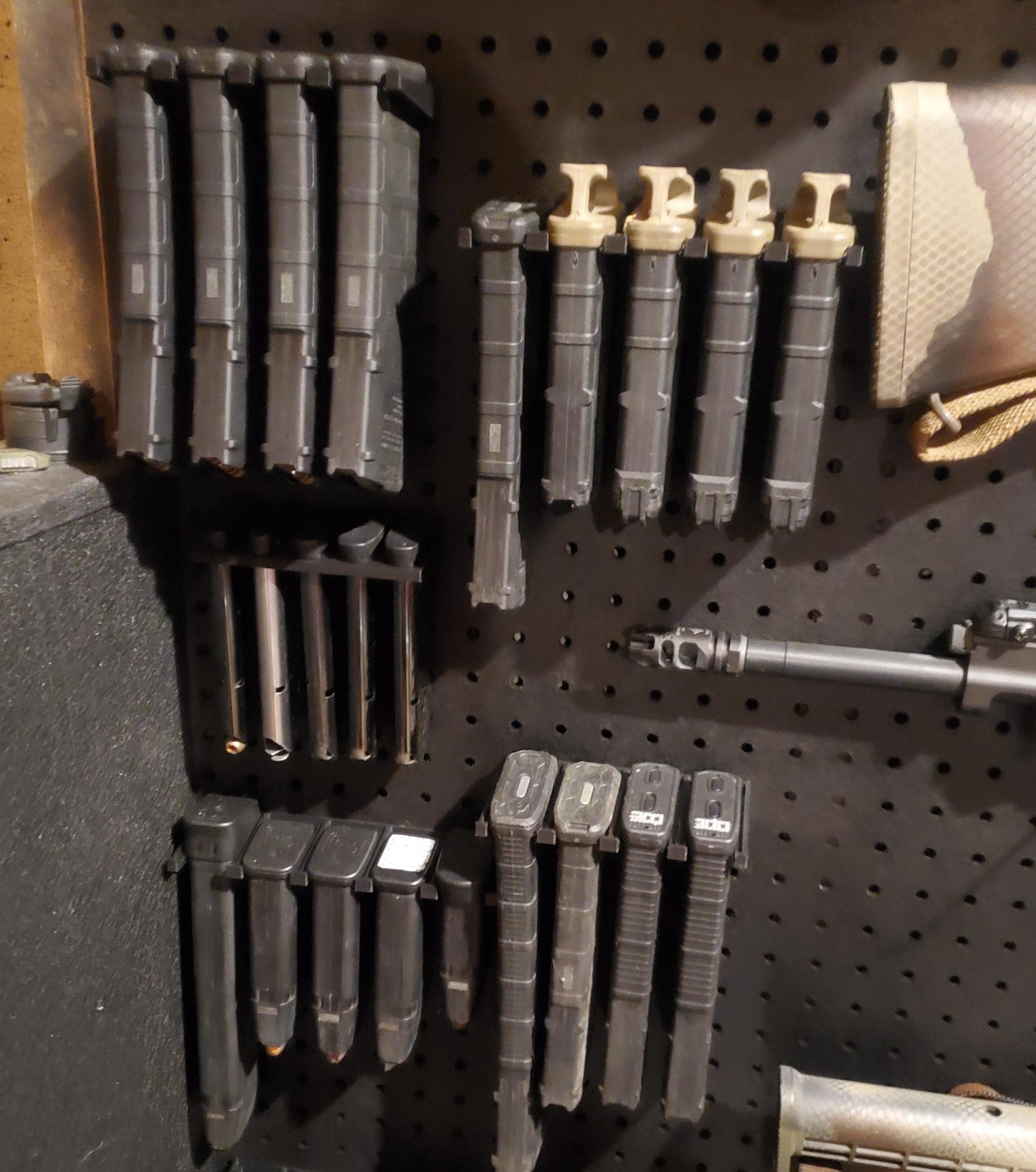 Mount for AR 15 Pmag / TMAG Mags - Pegboard / IKEA Skadis / Wall Control / Vaultek | Magazine Holder Storage Rack
