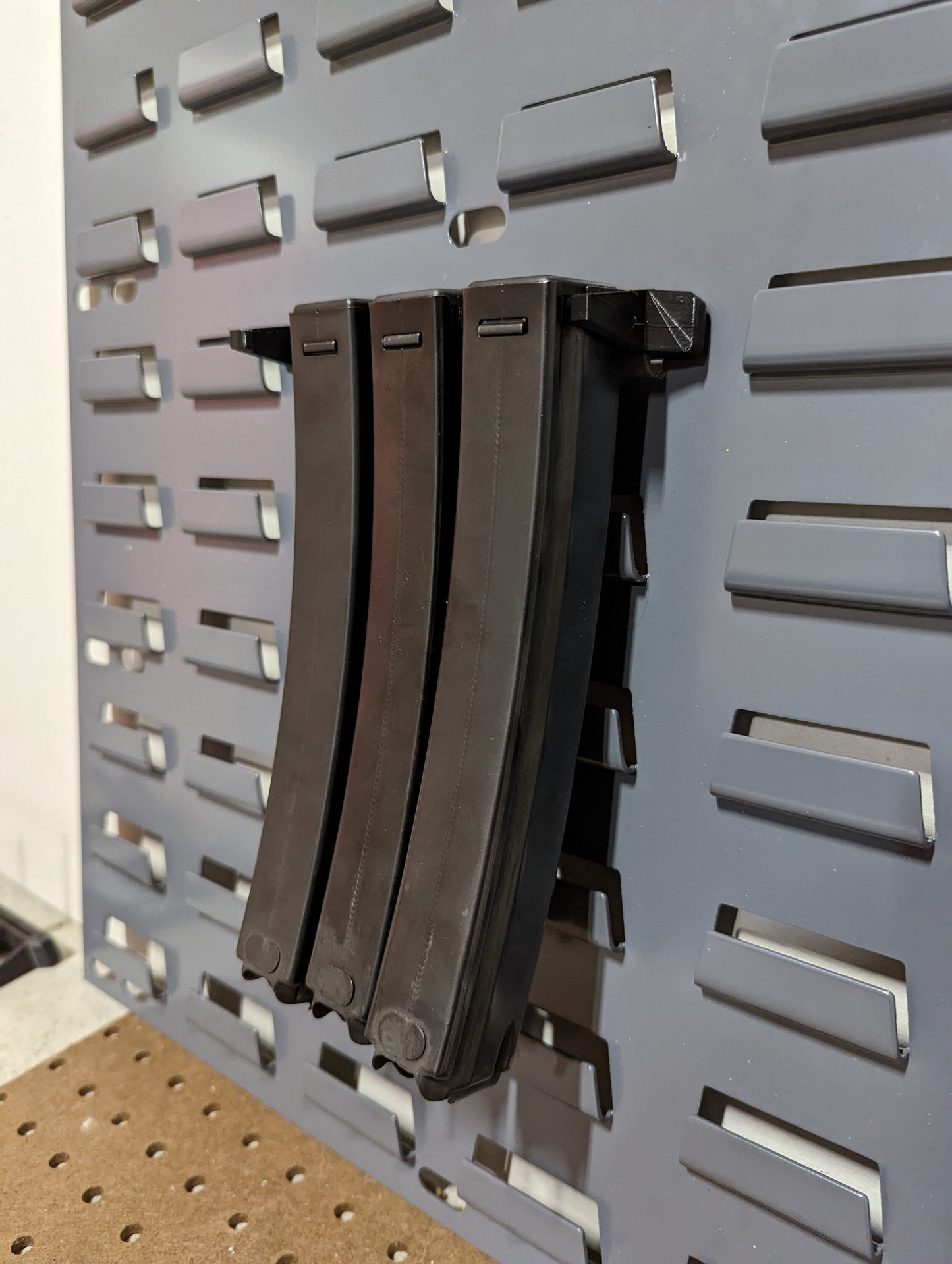 Mount for HK MP5 9/40/10 Mags - SecureIt / Akro-Mils | Magazine Holder Storage Rack