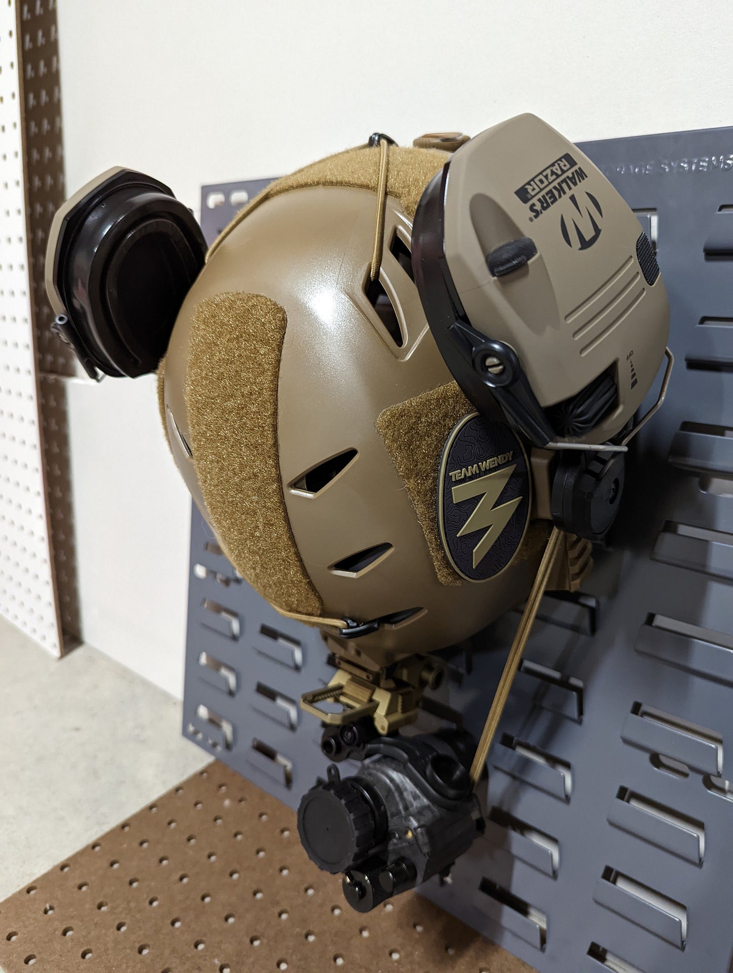 Bump / Ballistic Helmet Mount - SecureIt / Akro-Mils | Gear Holder Storage Rack