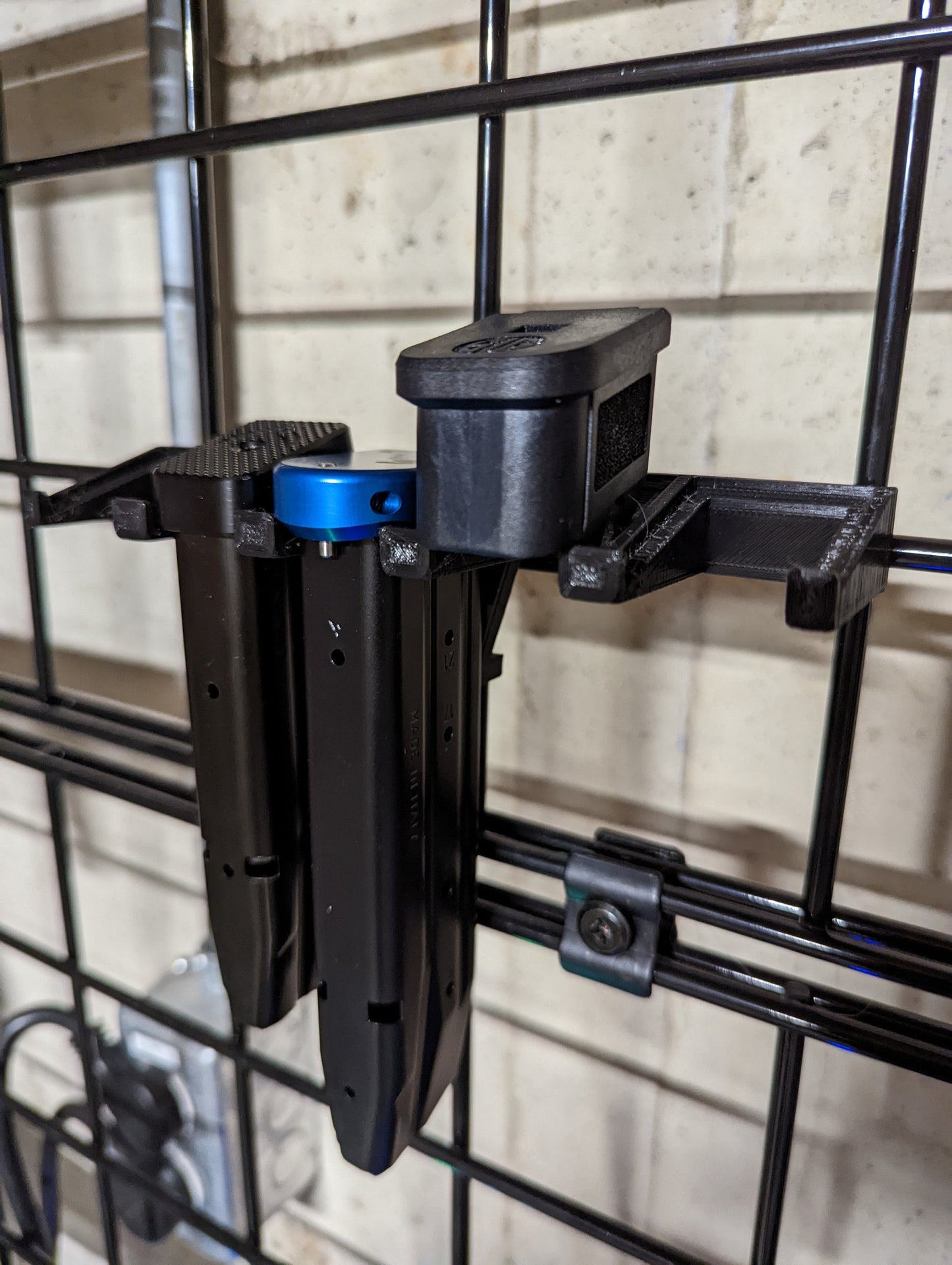 Mount for Sig P224 / P320 9mm Mags - Gridwall | Magazine Holder Storage Rack