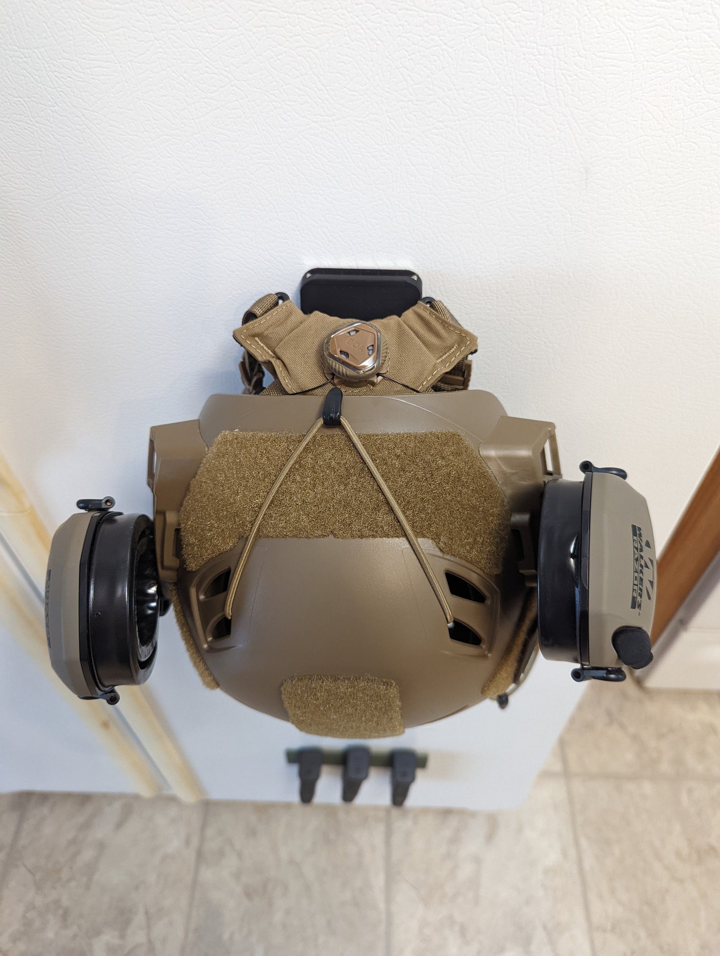 Bump / Ballistic Helmet Mount - Magnetic | Gear Holder Storage Rack