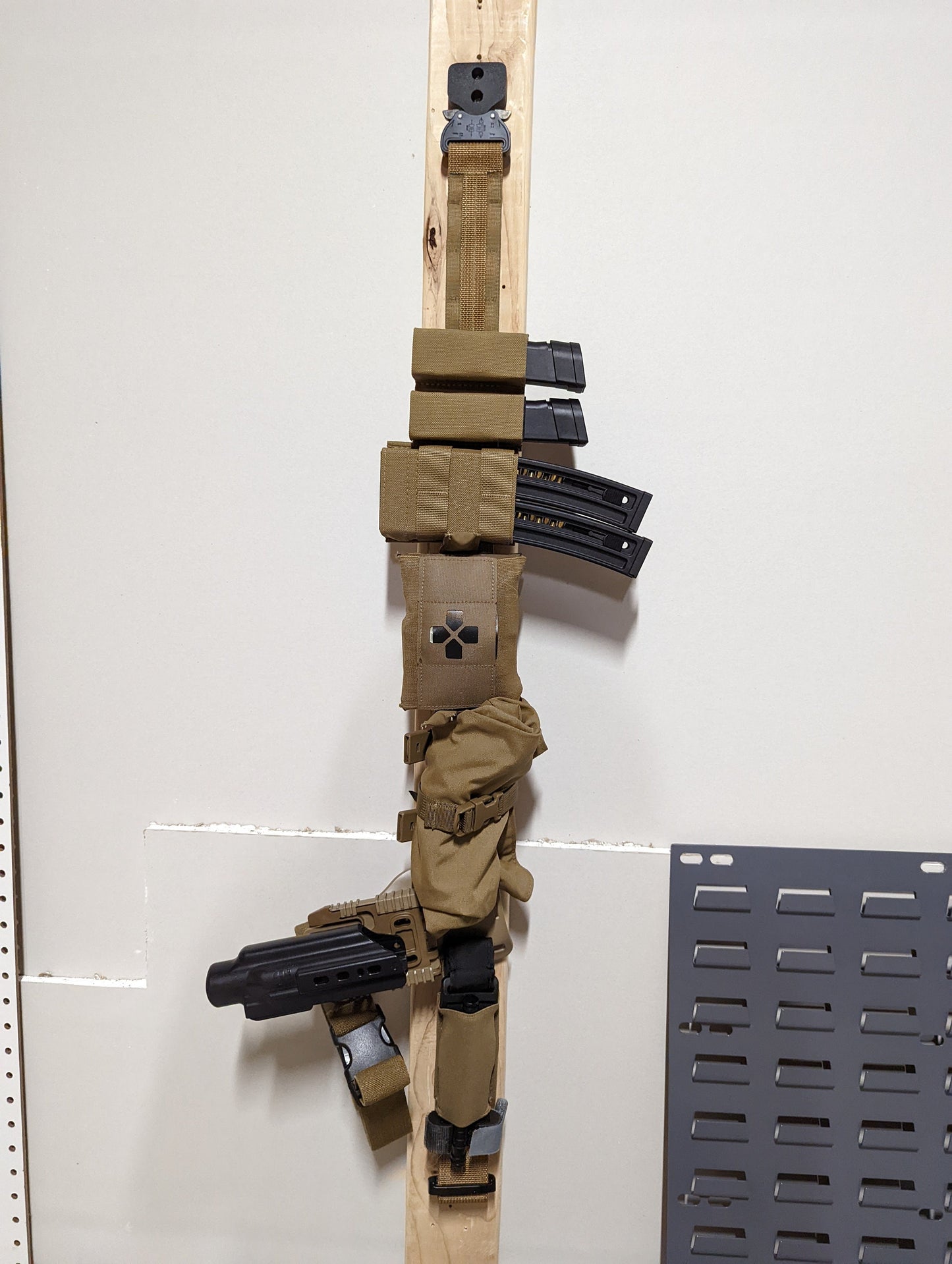 Cobra Buckle Belt Mount - Wall | Gear Holder Storage Rack