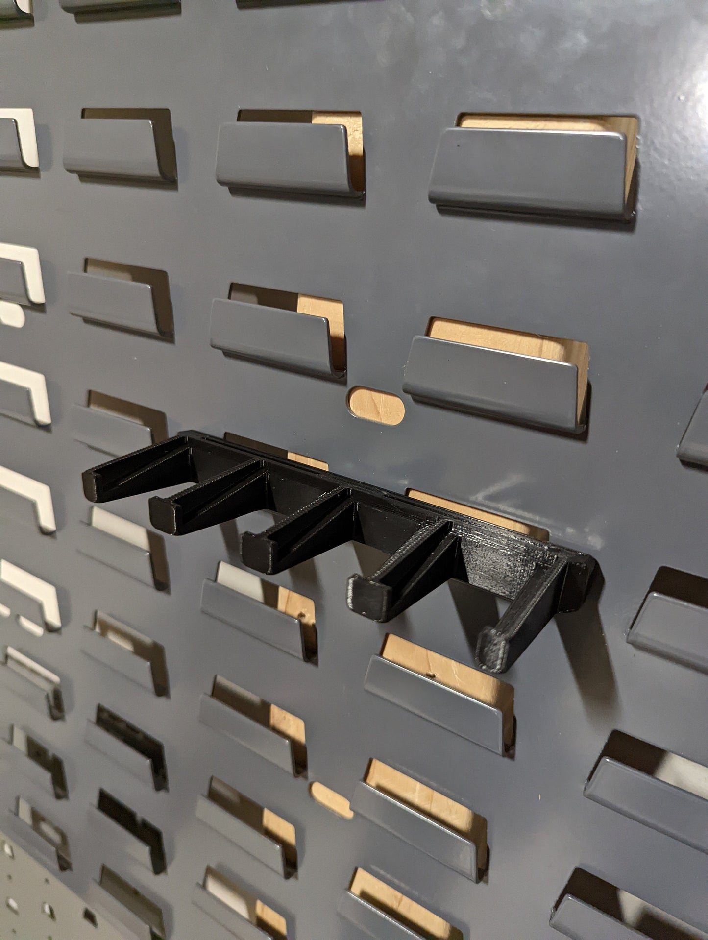 Mount for HK P30 / VP9 / P2000 Mags - SecureIt / Akro-Mils | Magazine Holder Storage Rack