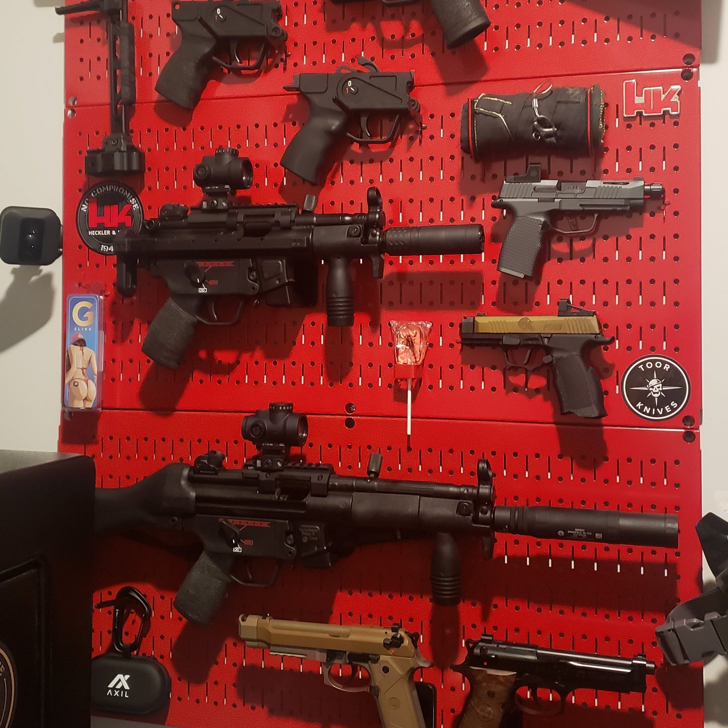 Magwell Mount for HK MP5 9mm - Pegboard / IKEA Skadis / Wall Control / Vaultek | Rifle Holder Storage Rack