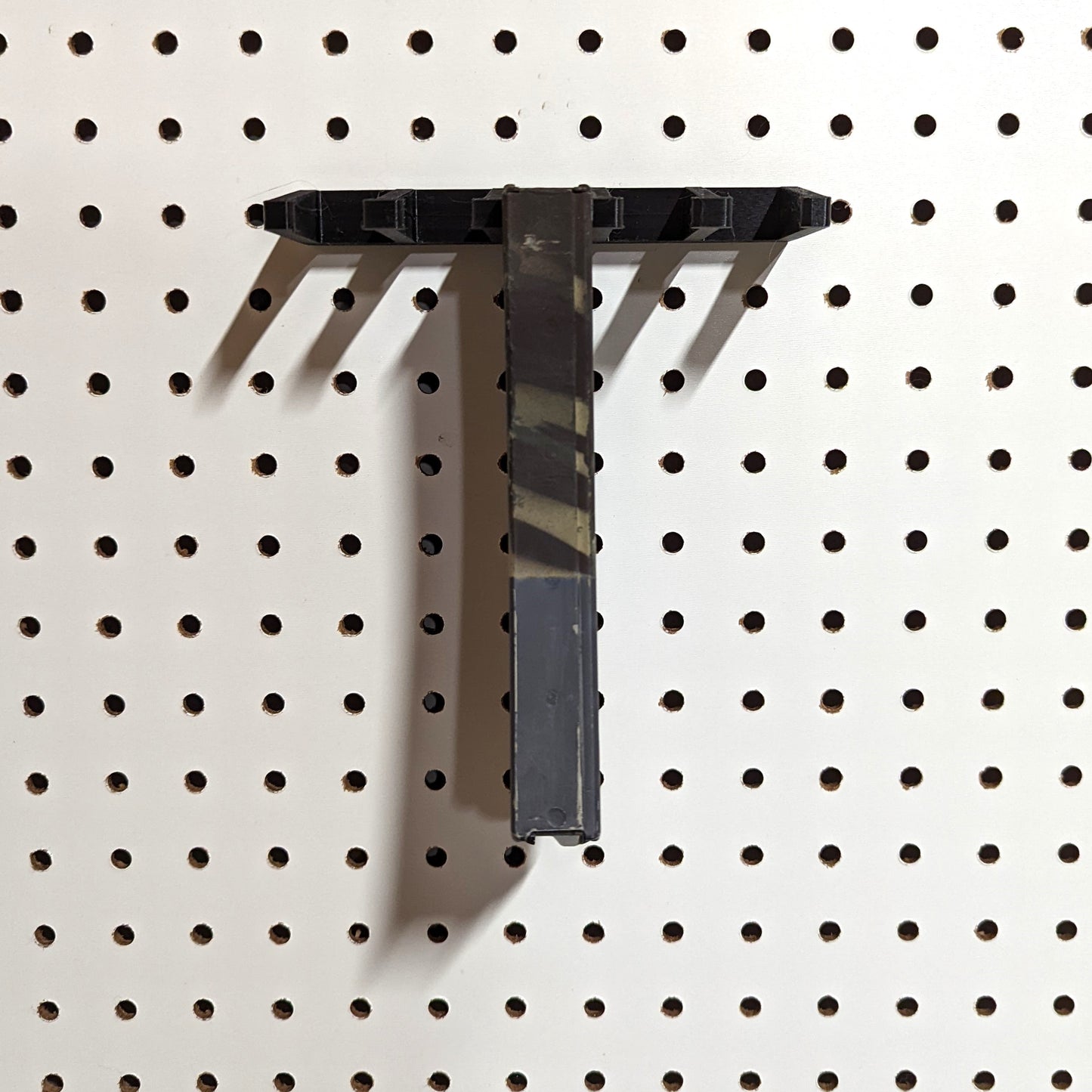 Mount for AR 15 556 Metal Mags - Pegboard / IKEA Skadis / Wall Control / Vaultek | Magazine Holder Storage Rack