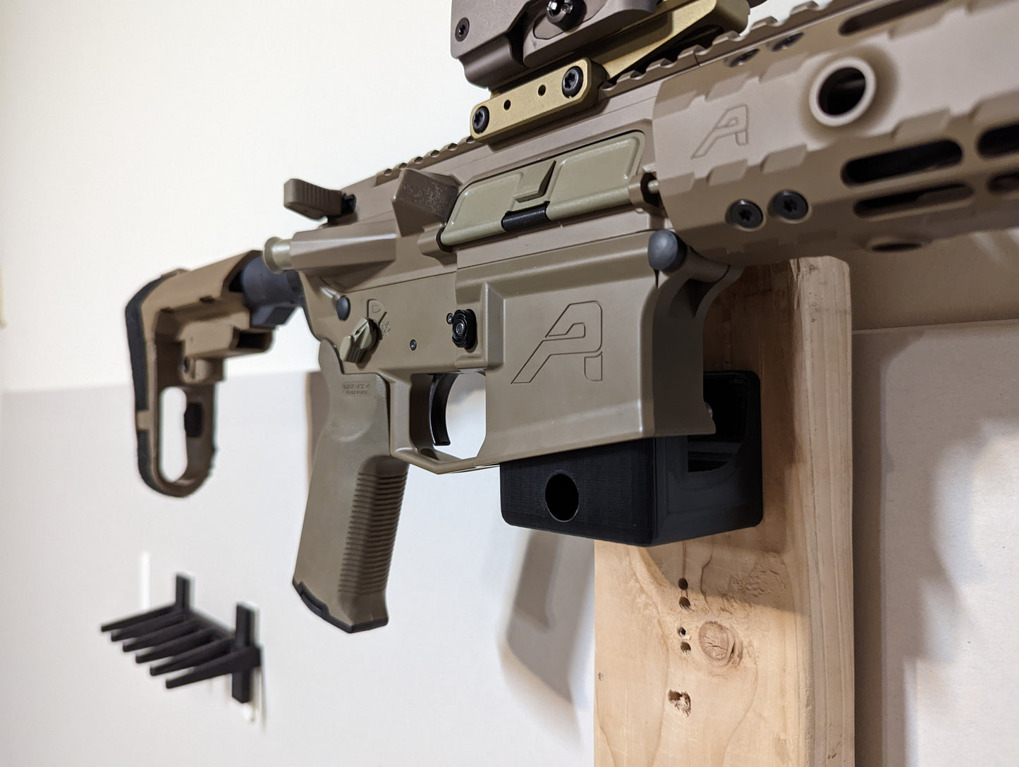 STANAG Compatible Magwell Mount - Wall | Rifle Holder Storage Rack