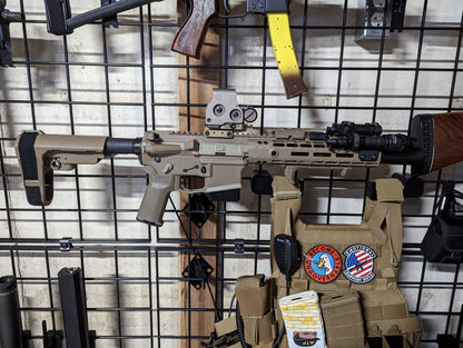 AR 15 Magwell Mount - Gridwall | Rifle Holder Storage Rack