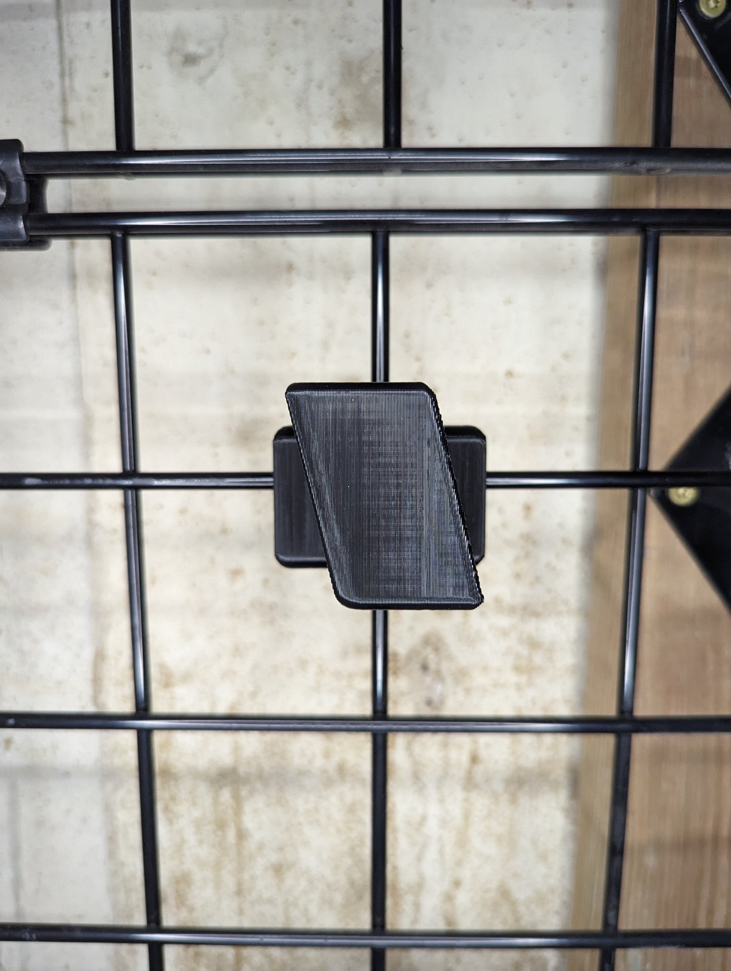 Magwell Mount for Sig P365 / XL - Gridwall | Handgun Holder Storage Rack