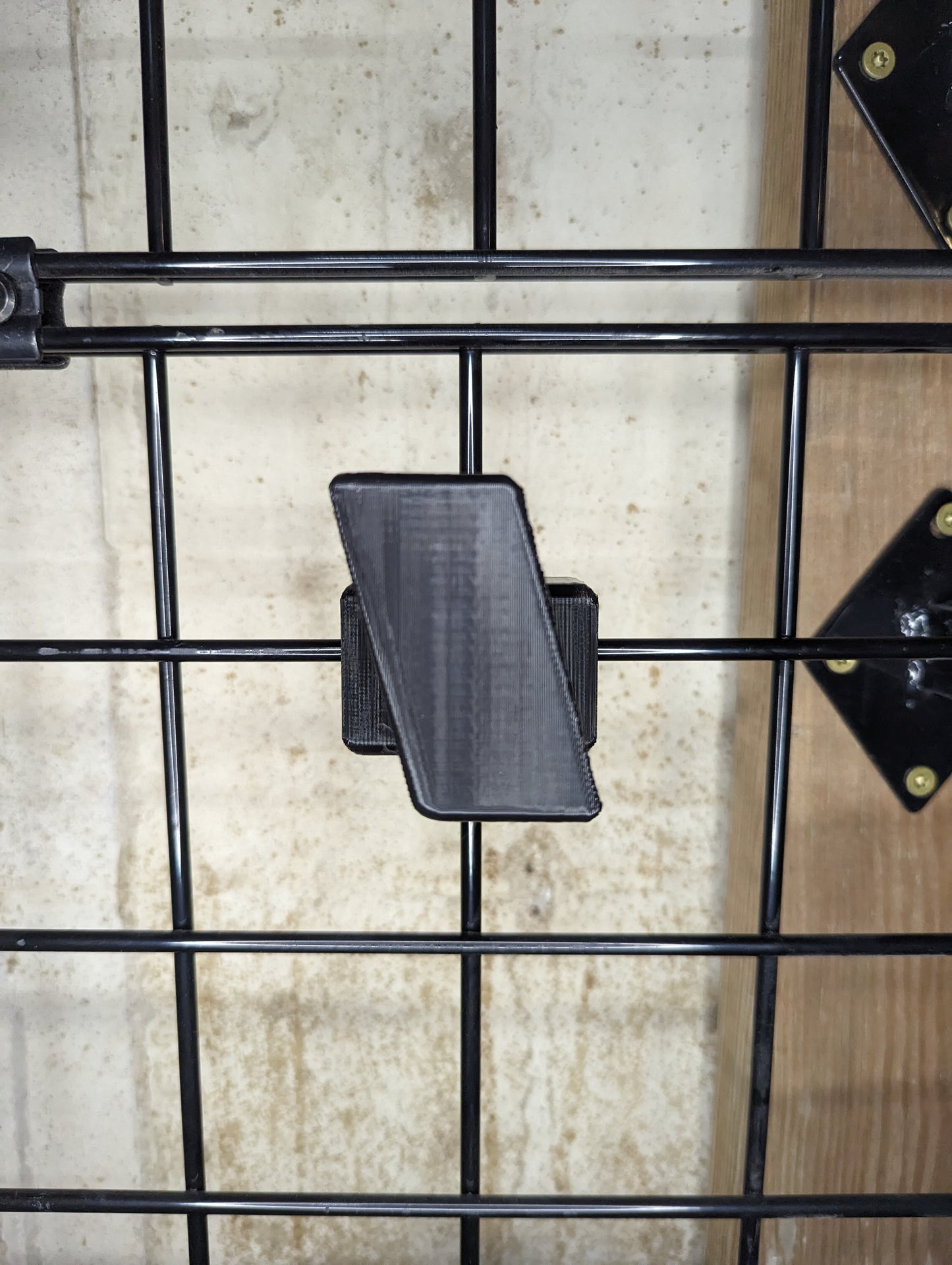 Magwell Mount for 1911 9mm / 10mm / 45 - Gridwall | Handgun Holder Storage Rack