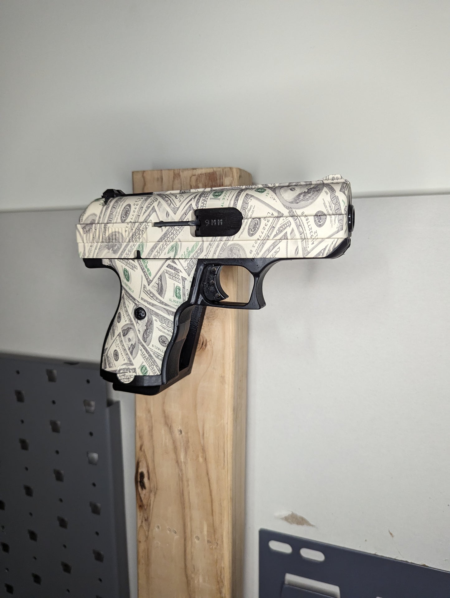 Magwell Mount for Hi-Point C9 / CF380 - Wall | Handgun Holder Storage Rack