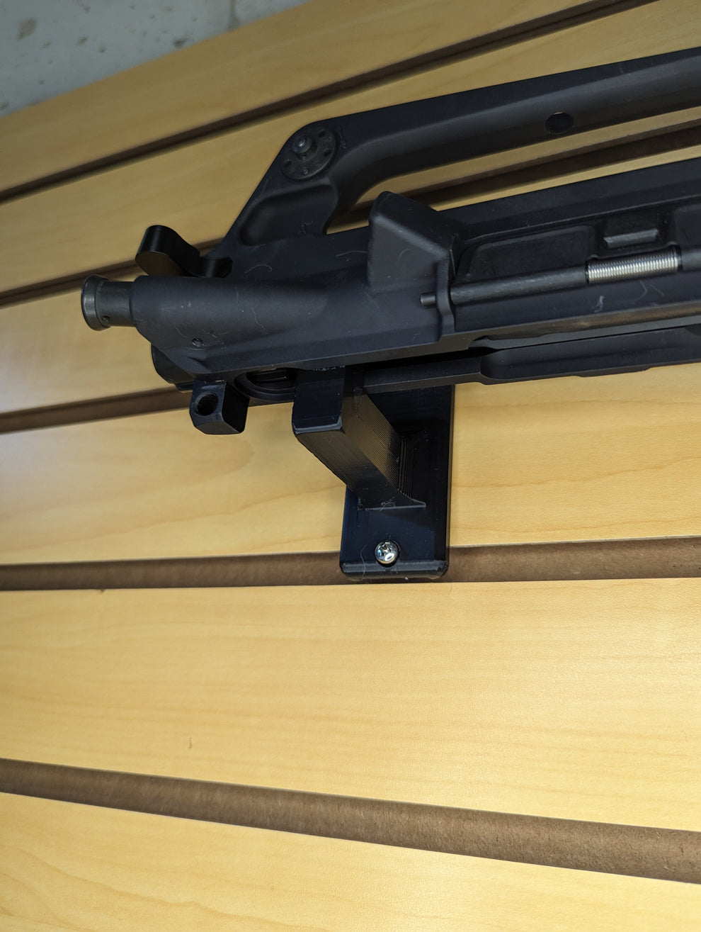 AR 15 Upper Receiver Mount - Slatwall | Rifle Holder Storage Rack ...