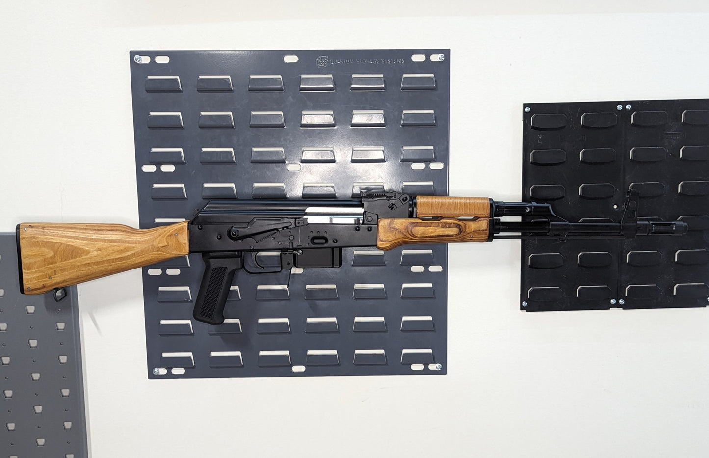 AK 74 5.45 / 5.56 Magwell Mount - SecureIt / Akro-Mils | Rifle Holder Storage Rack