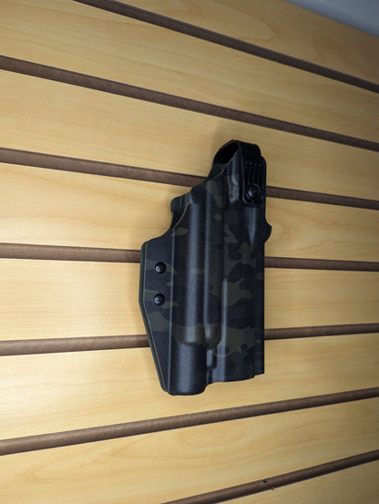 Slip-On Mount for Dara ALQD - Slatwall | Handgun Holder Storage Rack