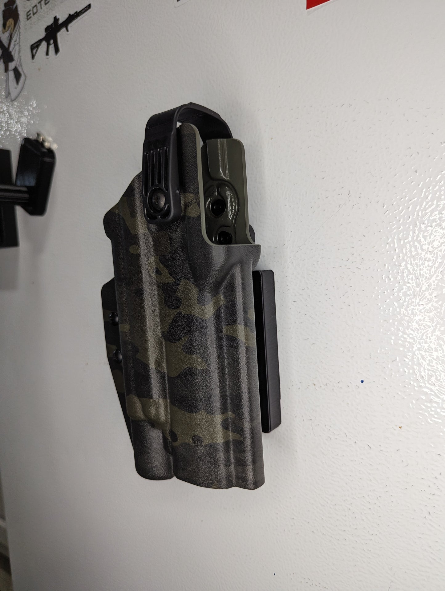 Slip-On Mount for Dara ALQD - Magnetic | Handgun Holder Storage Rack