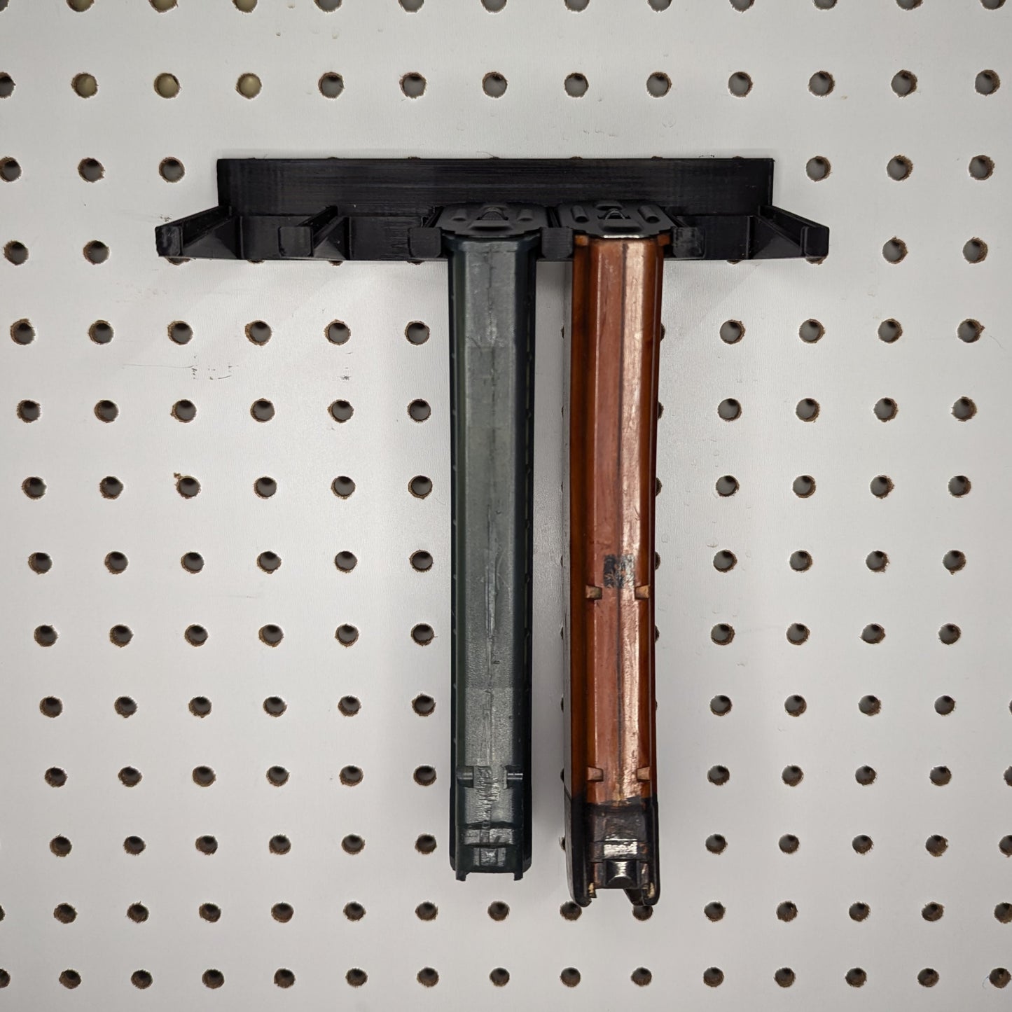 Mount for 556 AK-74 Beryl Mags - Pegboard / IKEA Skadis / Wall Control / Vaultek | Magazine Holder Storage Rack