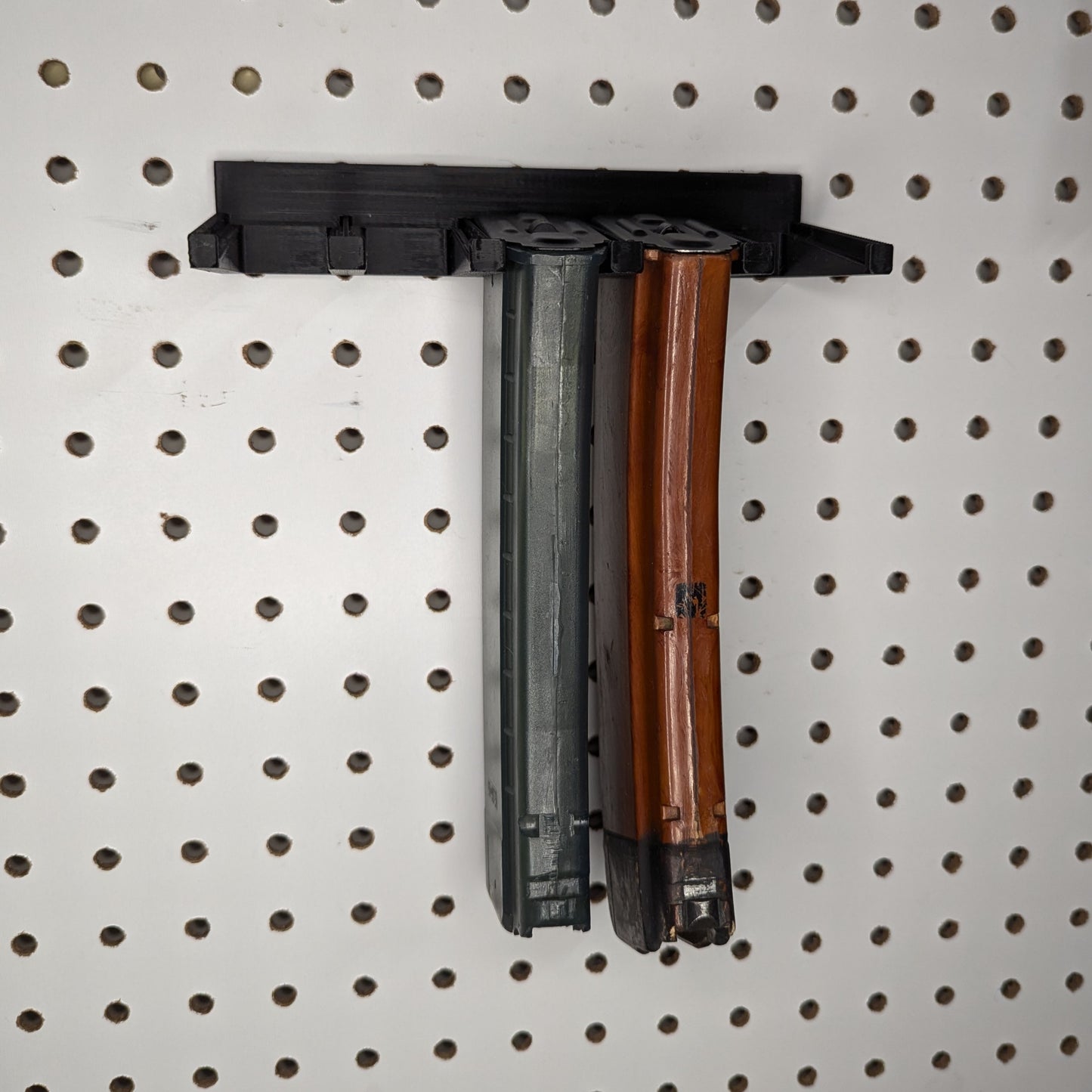 Mount for 556 AK-74 Beryl Mags - Pegboard / IKEA Skadis / Wall Control / Vaultek | Magazine Holder Storage Rack