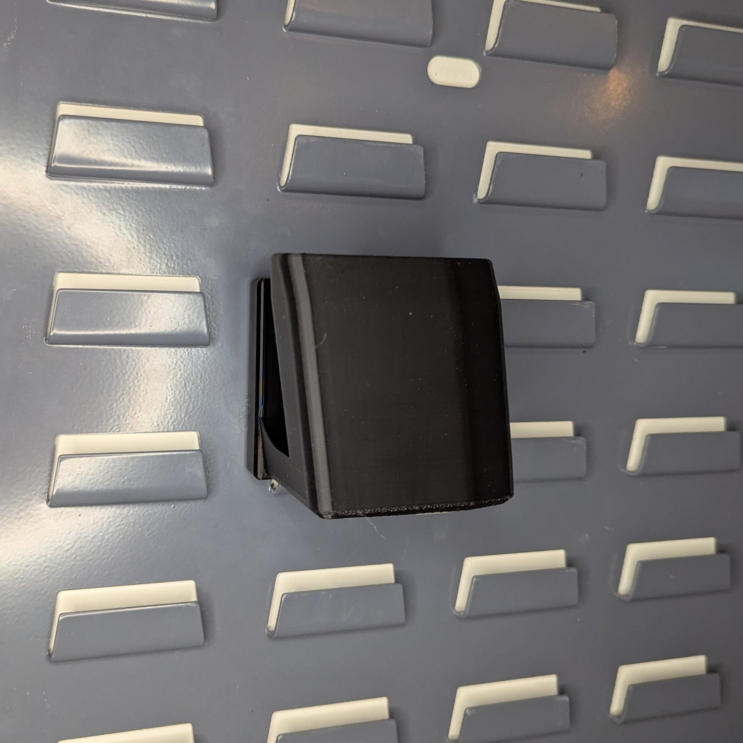 Magwell Mount for Steyr AUG (Waffle Mag) - SecureIt / Akro-Mils | Rifle Holder Storage Rack