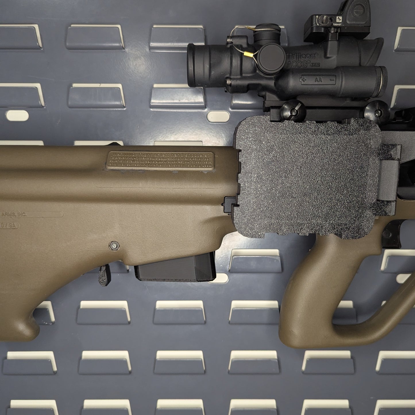 Magwell Mount for Steyr AUG (Waffle Mag) - SecureIt / Akro-Mils | Rifle Holder Storage Rack