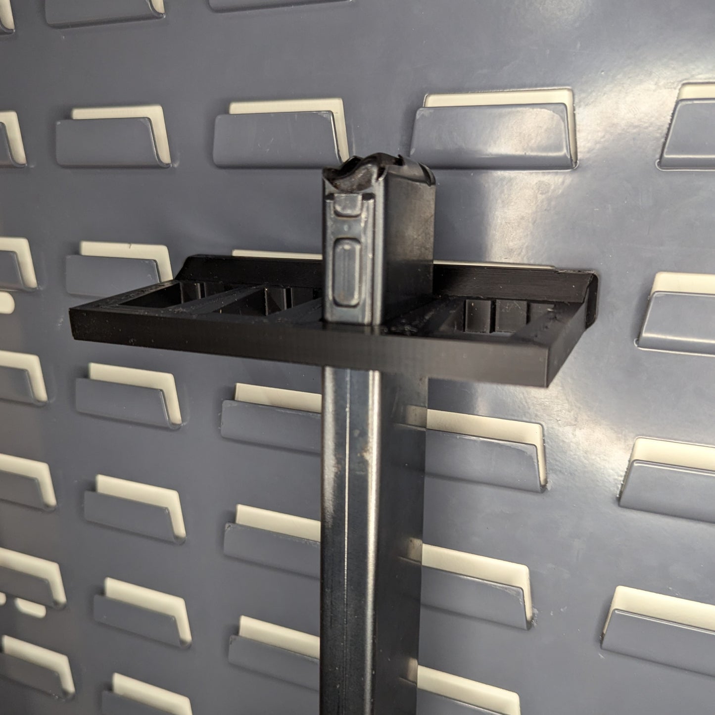 Mount for Suomi M31 Mags - SecureIt / Akro-Mils | Magazine Holder Storage Rack