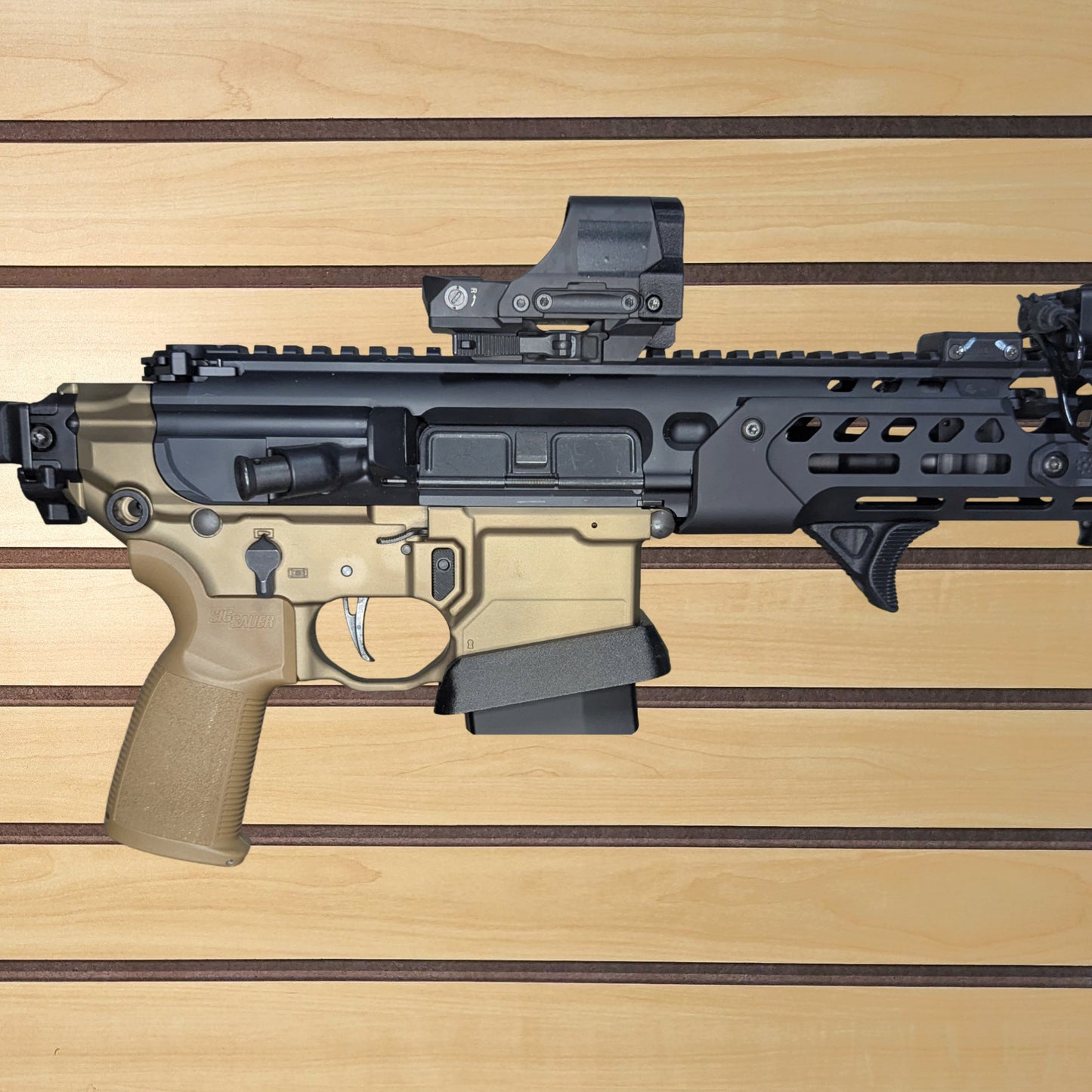 Magwell Mount for Sig MCX / Spear LT - Slatwall | Rifle Holder Storage Rack