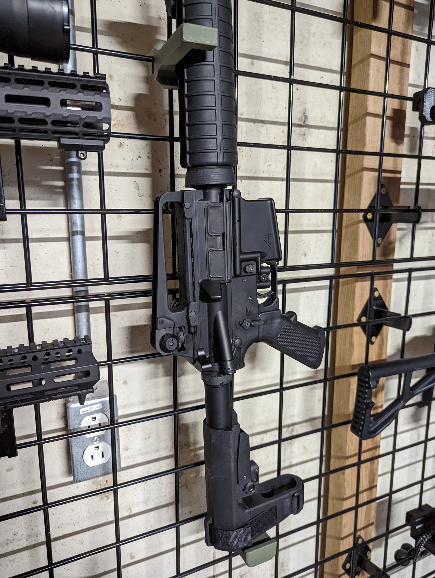 Universal Vertical Gun Mount - Gridwall | Rifle Holder Storage Rack