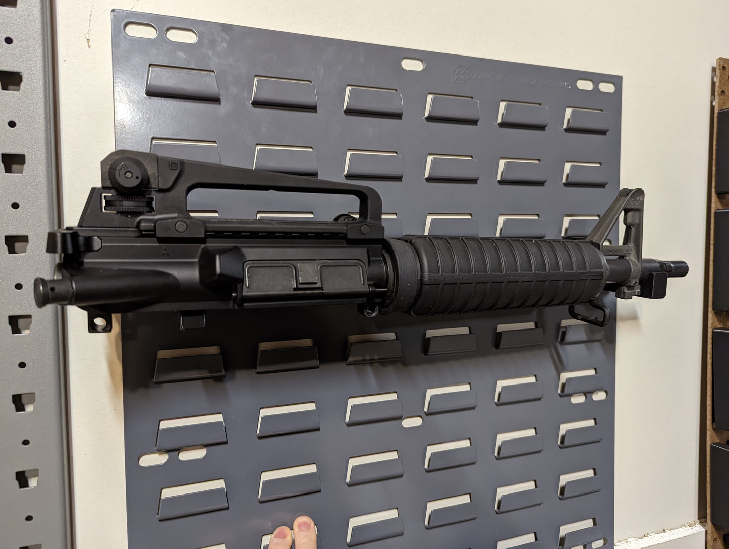 AR 15 Upper Receiver Mount - SecureIt / Akro-Mils | Rifle Holder Storage Rack