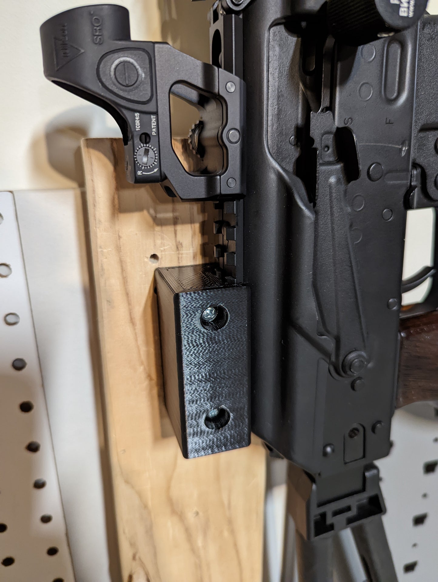 Picatinny Rail Gun Mount - Wall | Rifle Holder Storage Rack