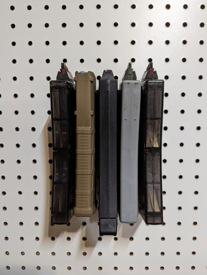 Mount for AR 15 Pattern Mags - Pegboard / IKEA Skadis / Wall Control / Vaultek | Magazine Holder Storage Rack